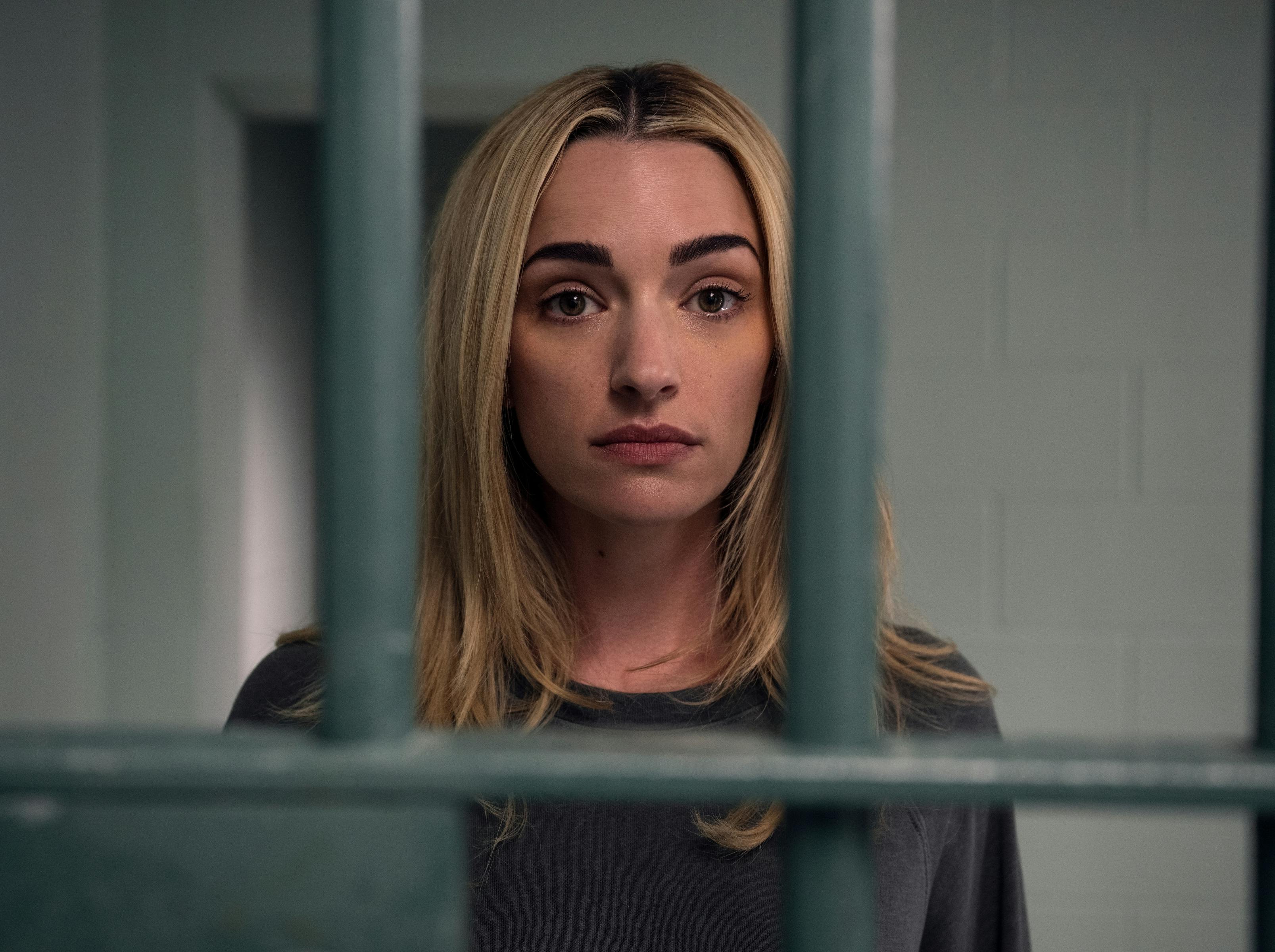 Ginny & Georgia anmeldelse. Brianne Howey as Georgia Miller