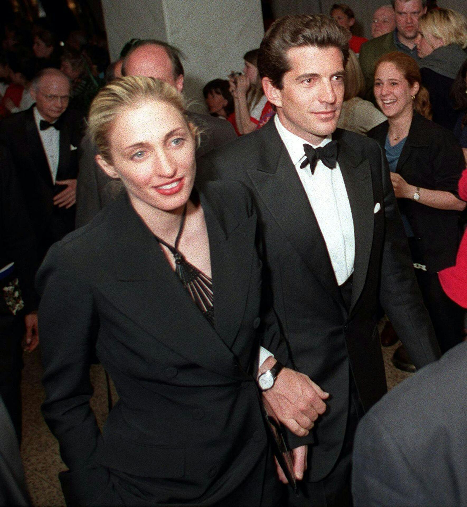John F. Kennedy Jr. og Carolyn Bessett-Kennedy er omdrejningspunktet i den nye sæson af Ryan Murphys antologiserie 'American Love Story'