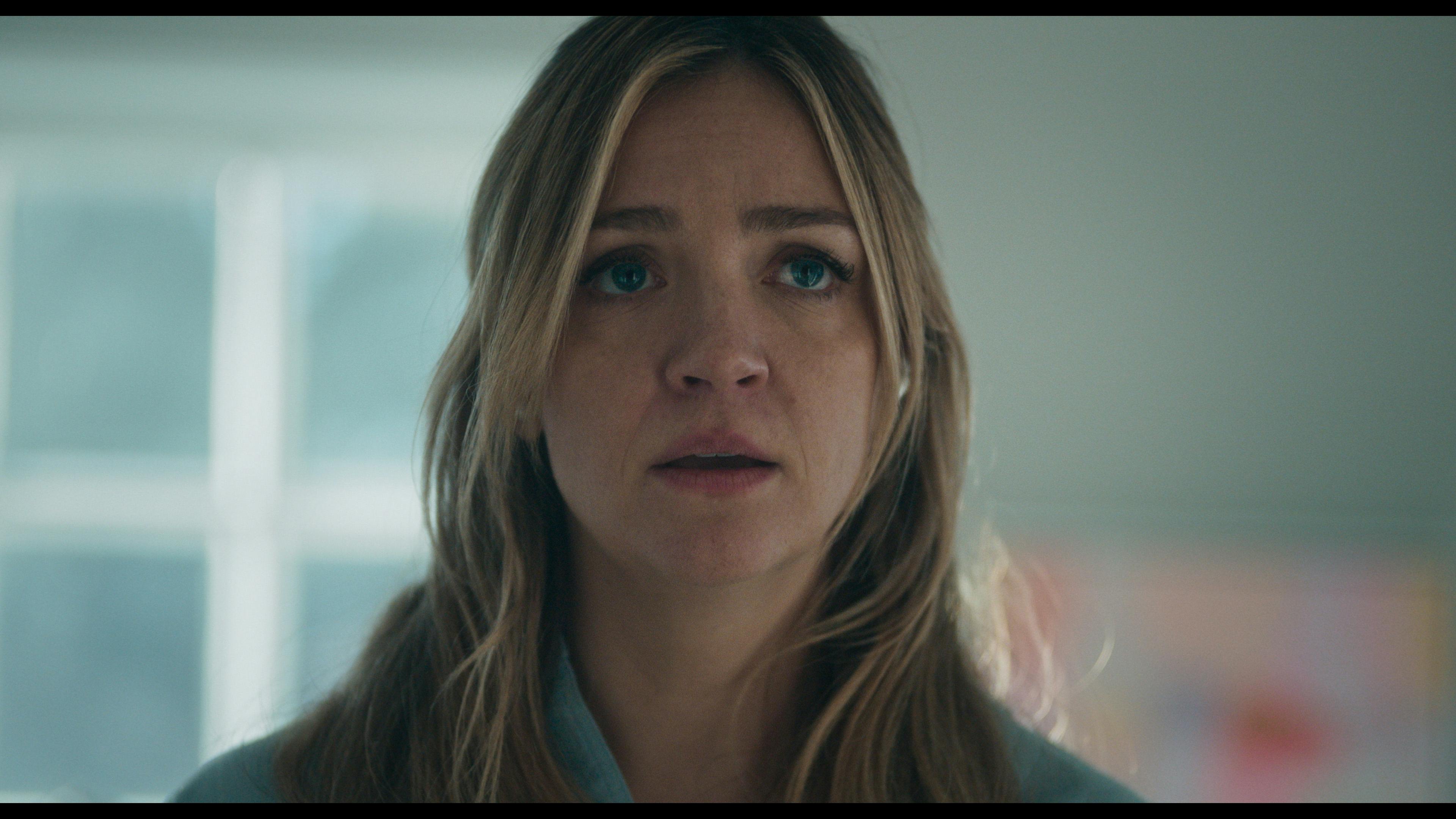 Abby Elliott as Natalie 'Sugar' Berzatto the bear sæson 4 anmeldelse