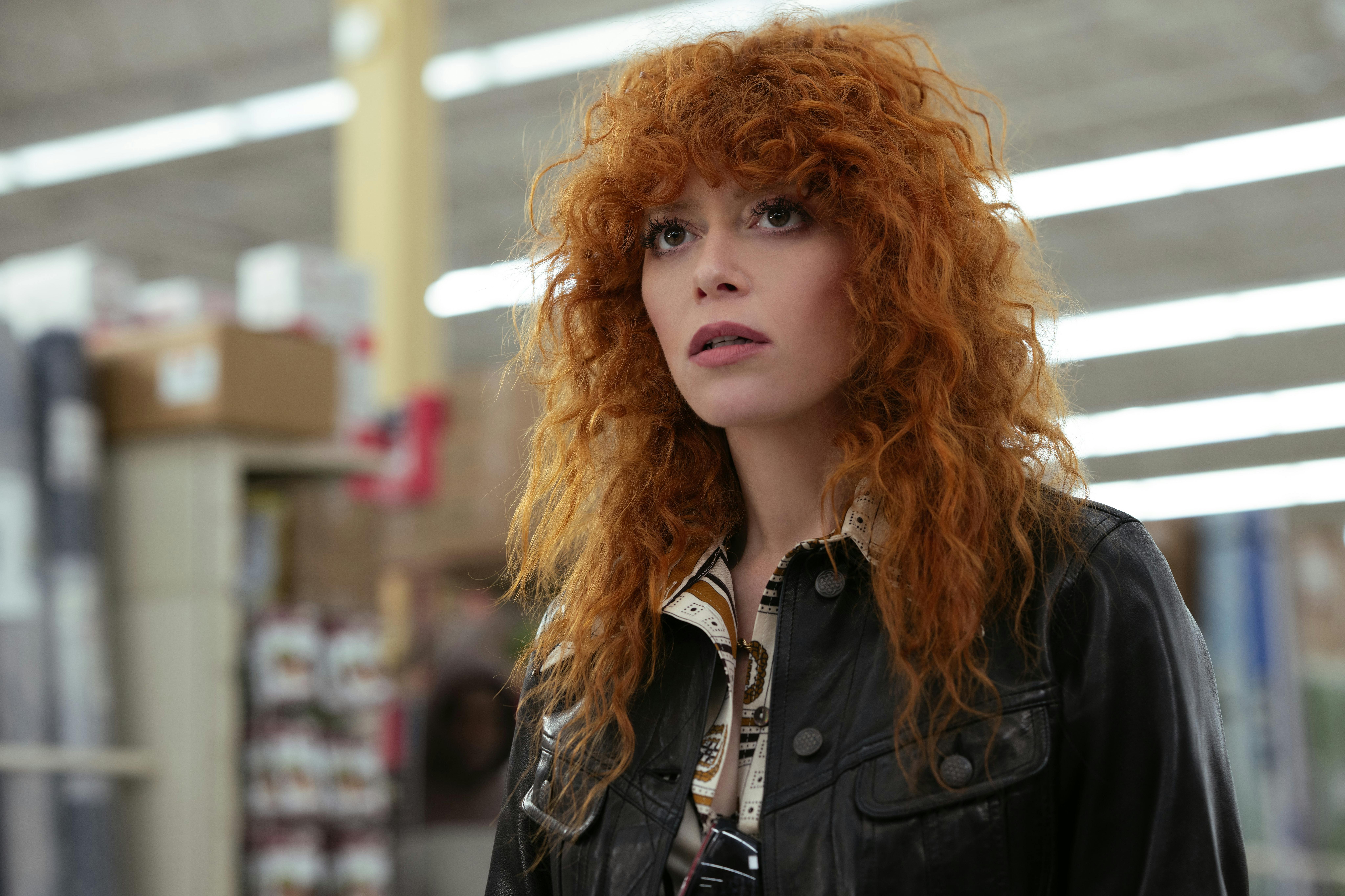 Natasha Lyonne charlie cale poker face sæson 2 anmeldelse