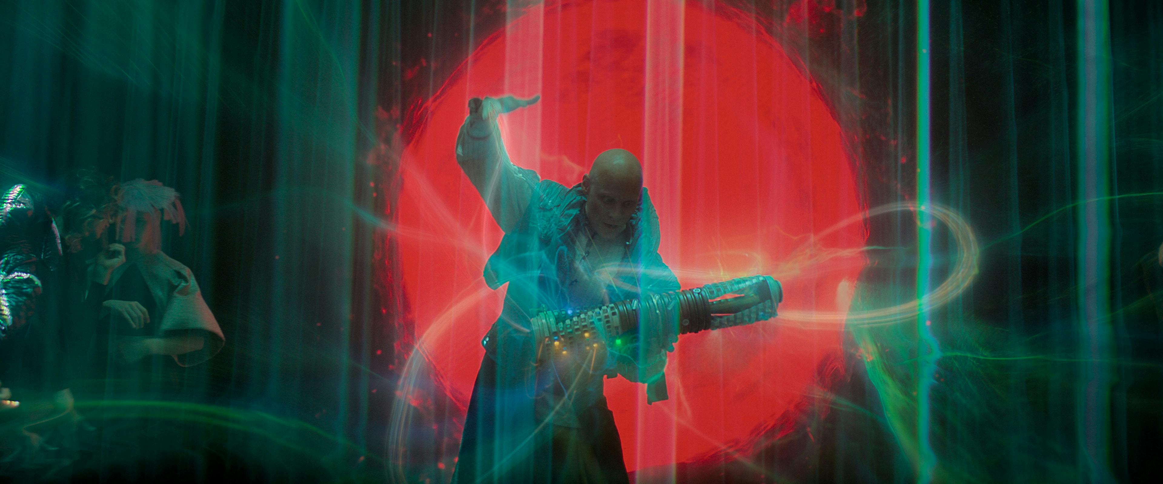 Tómas Lemarquis foundation sæson 3 anmeldelse