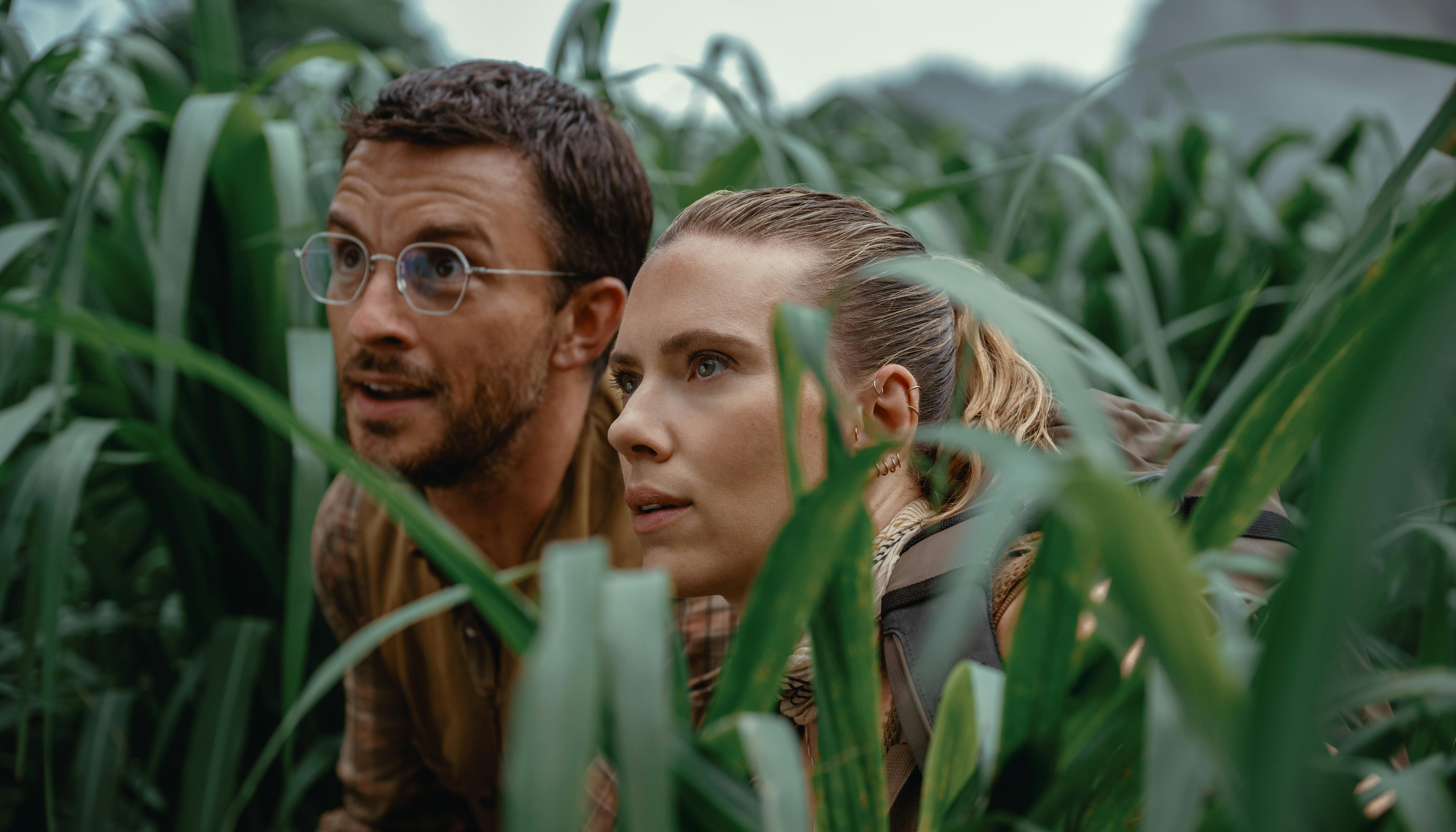 jonathan bailey scarlett johansson jurassic world rebirth anmeldelse