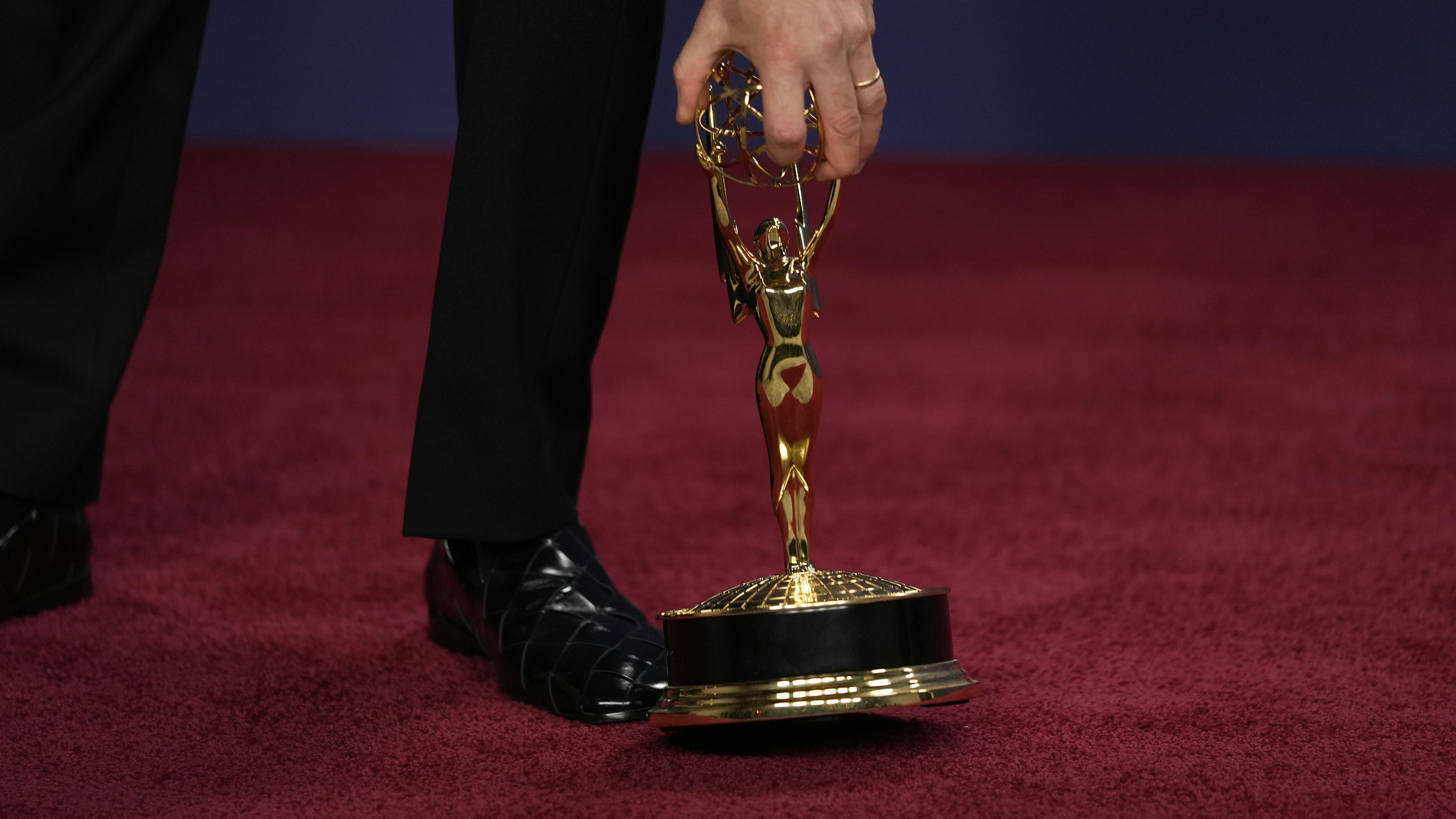 Så er Emmy-nomineringerne her, og feltet består af velkendte favoritter og debutanter.