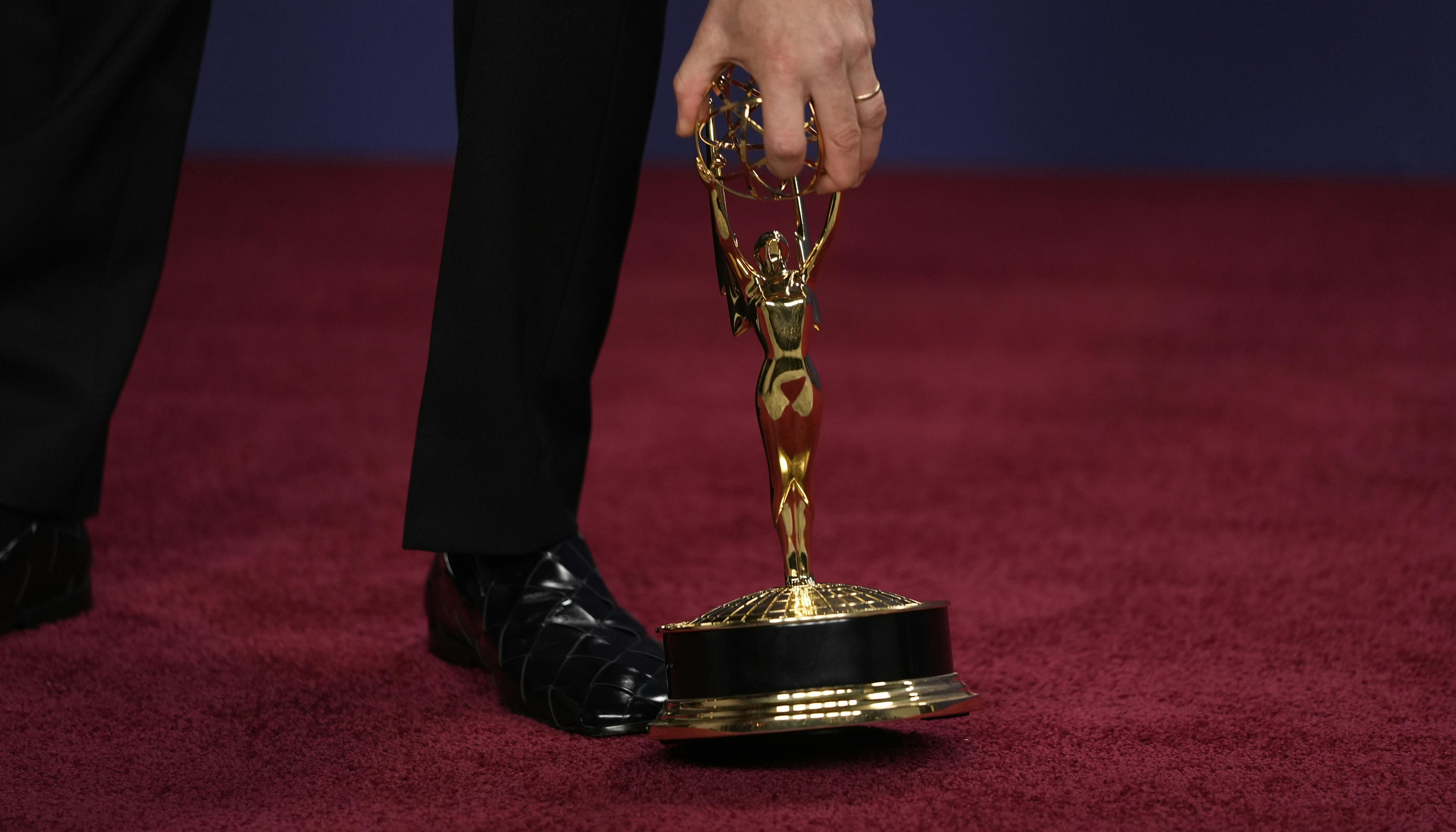 Så er Emmy-nomineringerne her, og feltet består af velkendte favoritter og debutanter.