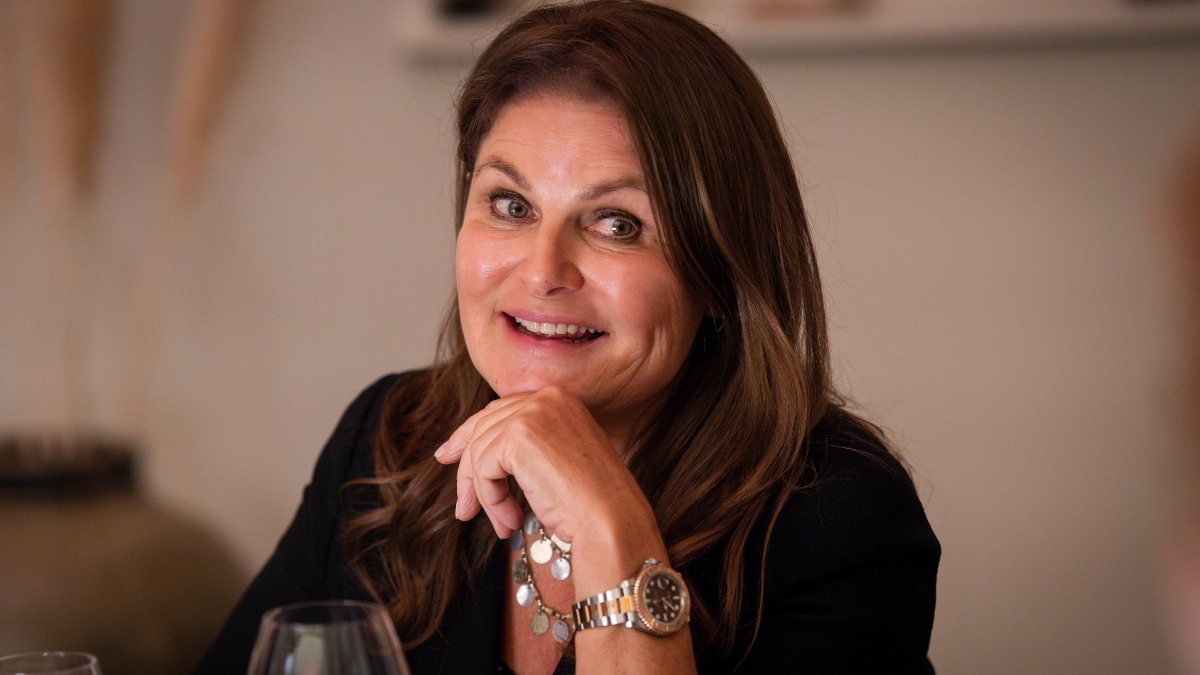 Sara Blædel i 'Klovn'.