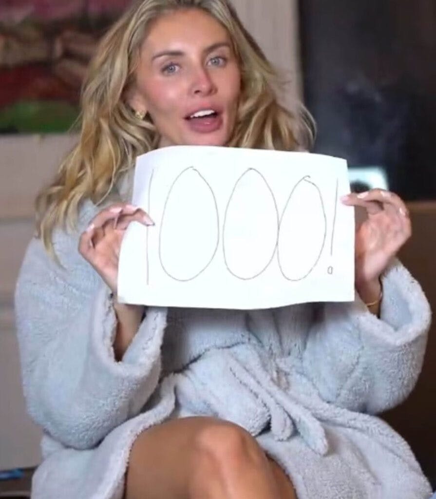 Mange har spekuleret på, hvilke barndomstraumer der måtte ligge til grund for de talrige sex-orgier.