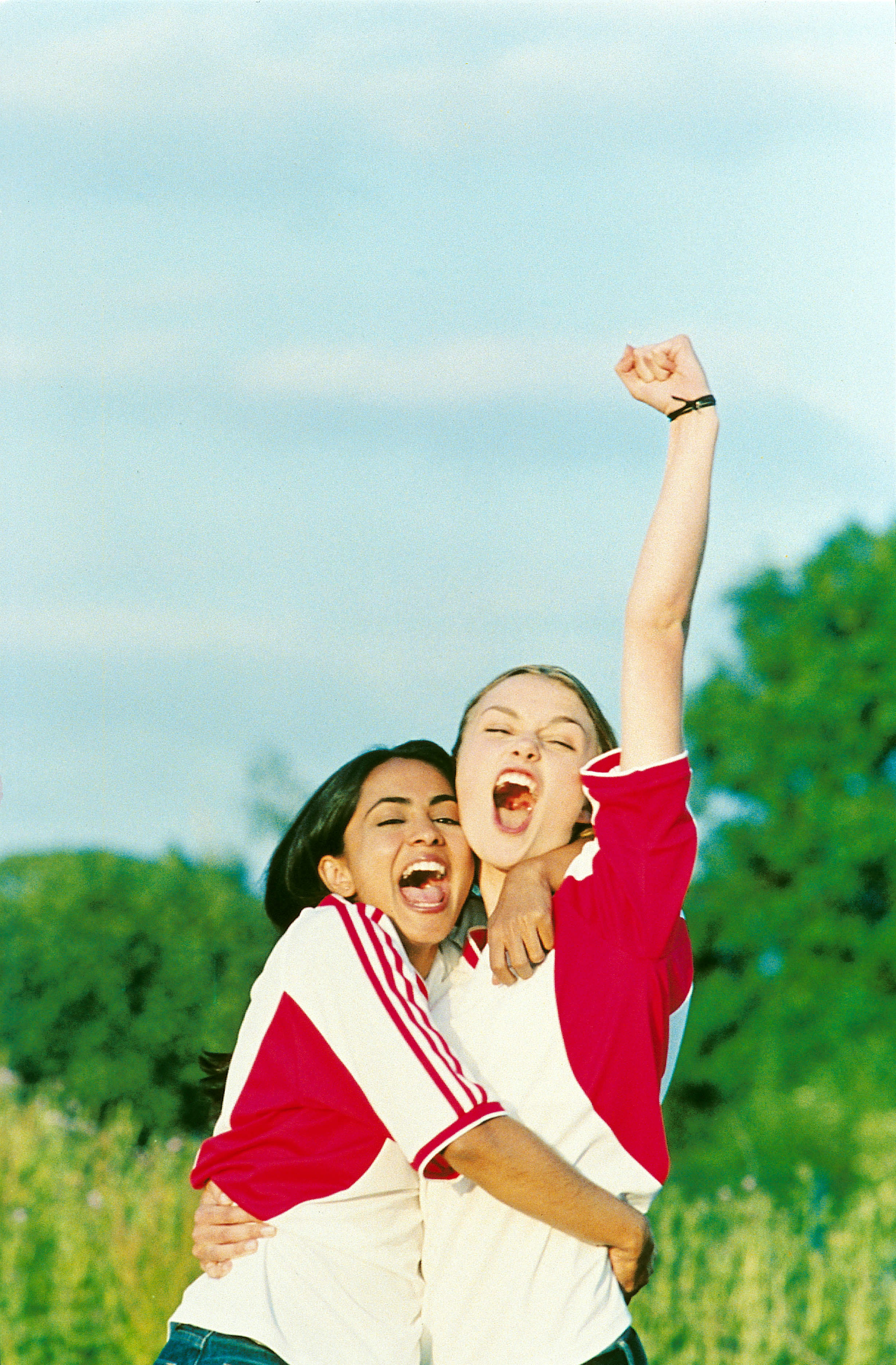 Den ikoniske fodboldfilm 'Bend it like Beckham' fra 2002 får en efterfølger – instruktøren håber at gense Parminder Nagra og Keira Knightley i nye roller.