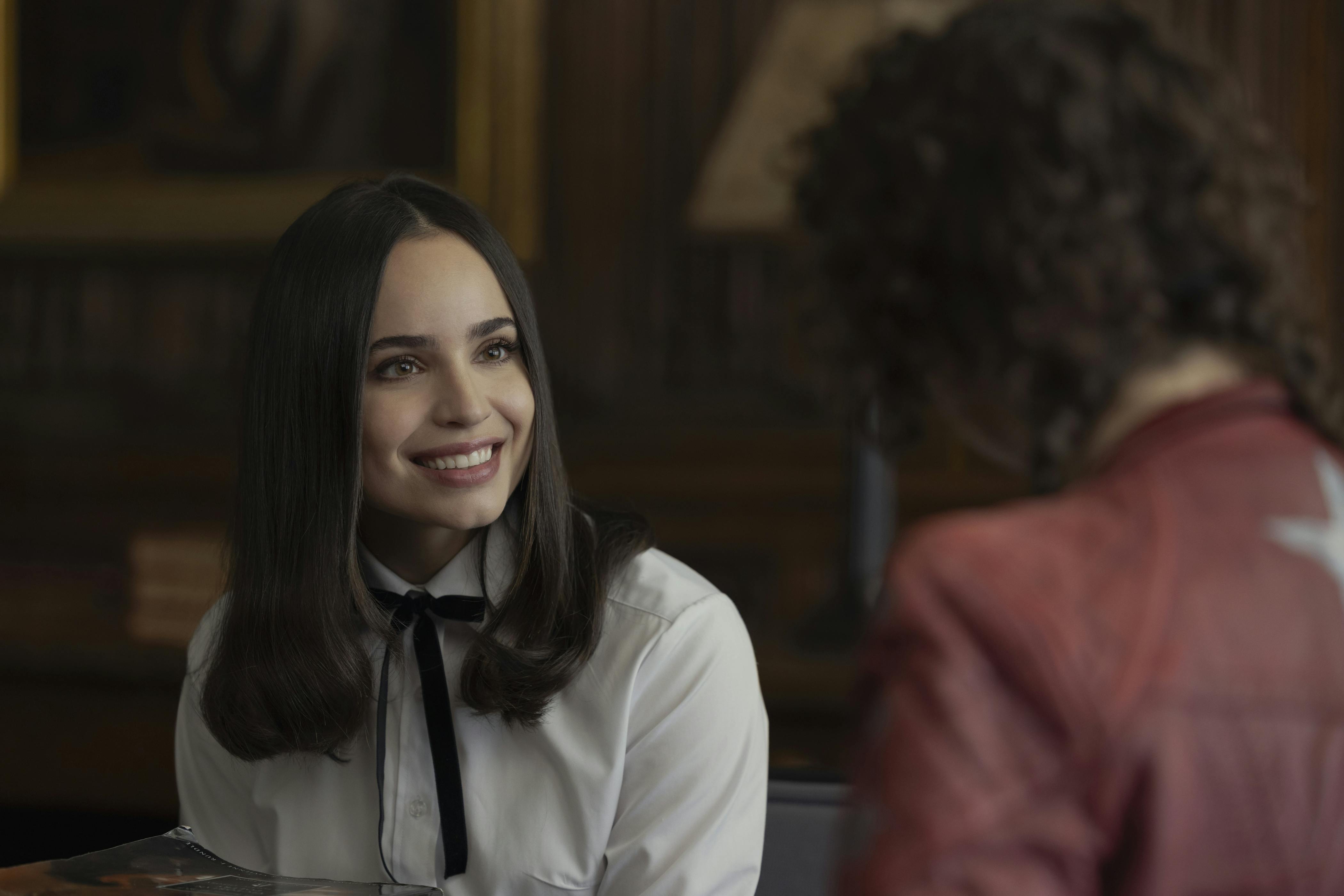 My Oxford Year anmeldelse Sofia Carson as Anna 