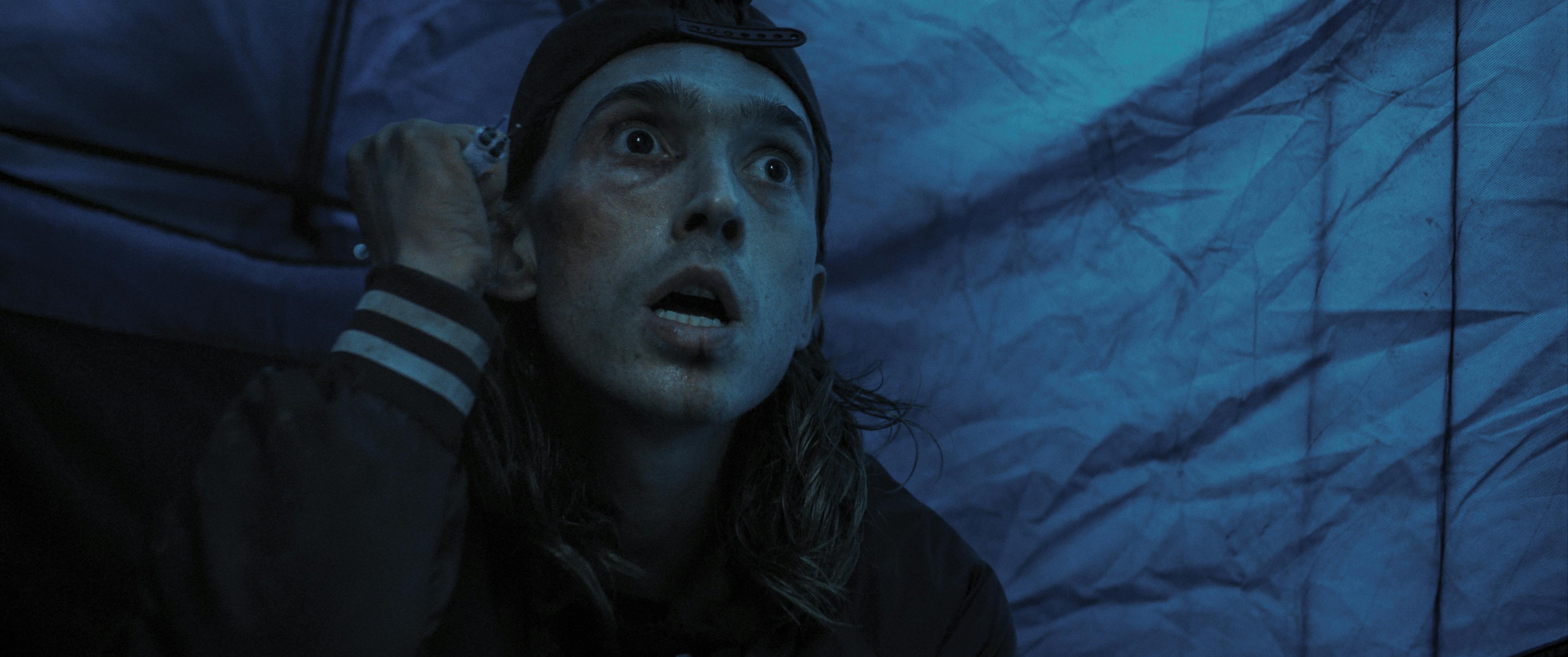 austin abrams weapons anmeldelse