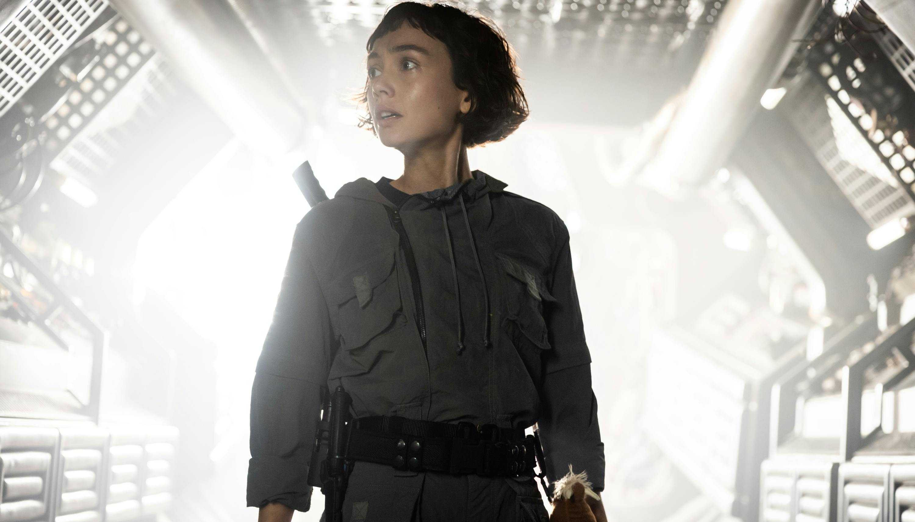 FX's Alien: Earth anmeldelse -- Pictured: Sydney Chandler as Wendy. CR: Patrick Brown/FX