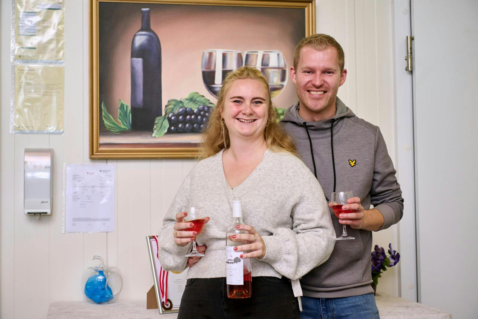 Nicoline faldt for vinbonden Claus