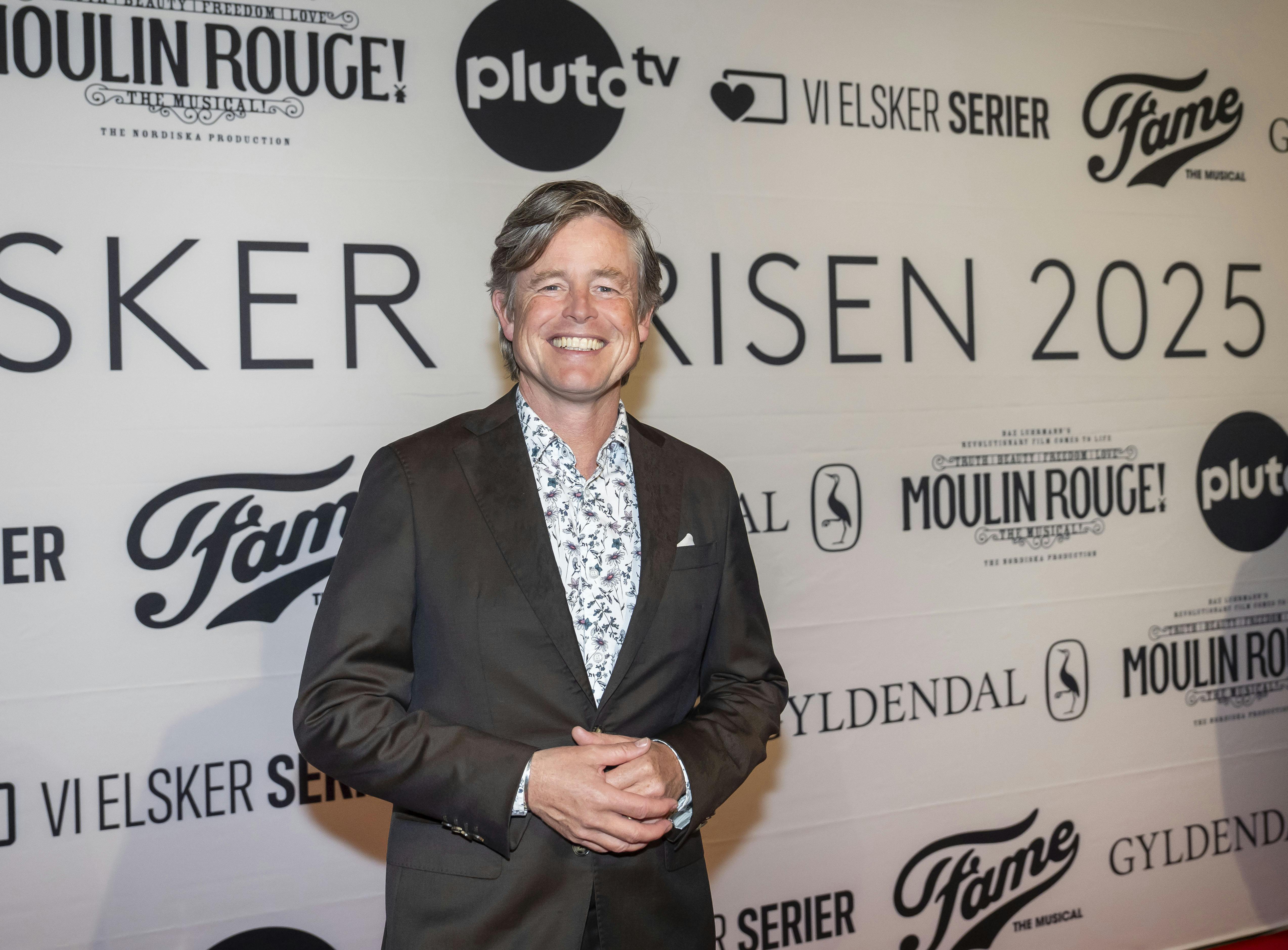 Caspar Phillipson på den røde løber ved 'Det Vi Elsker Prisen 2025'