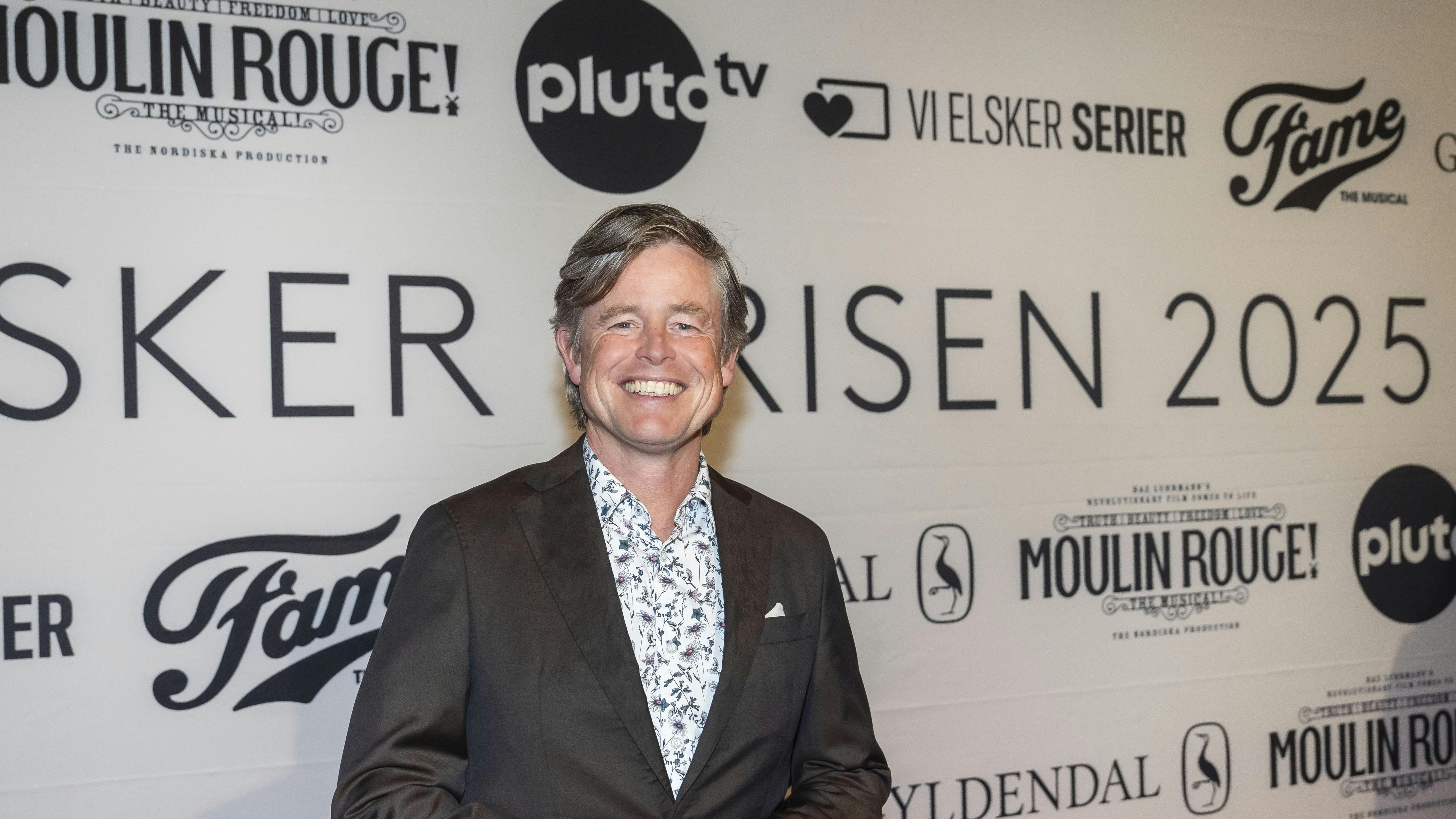 Caspar Phillipson på den røde løber ved 'Det Vi Elsker Prisen 2025'