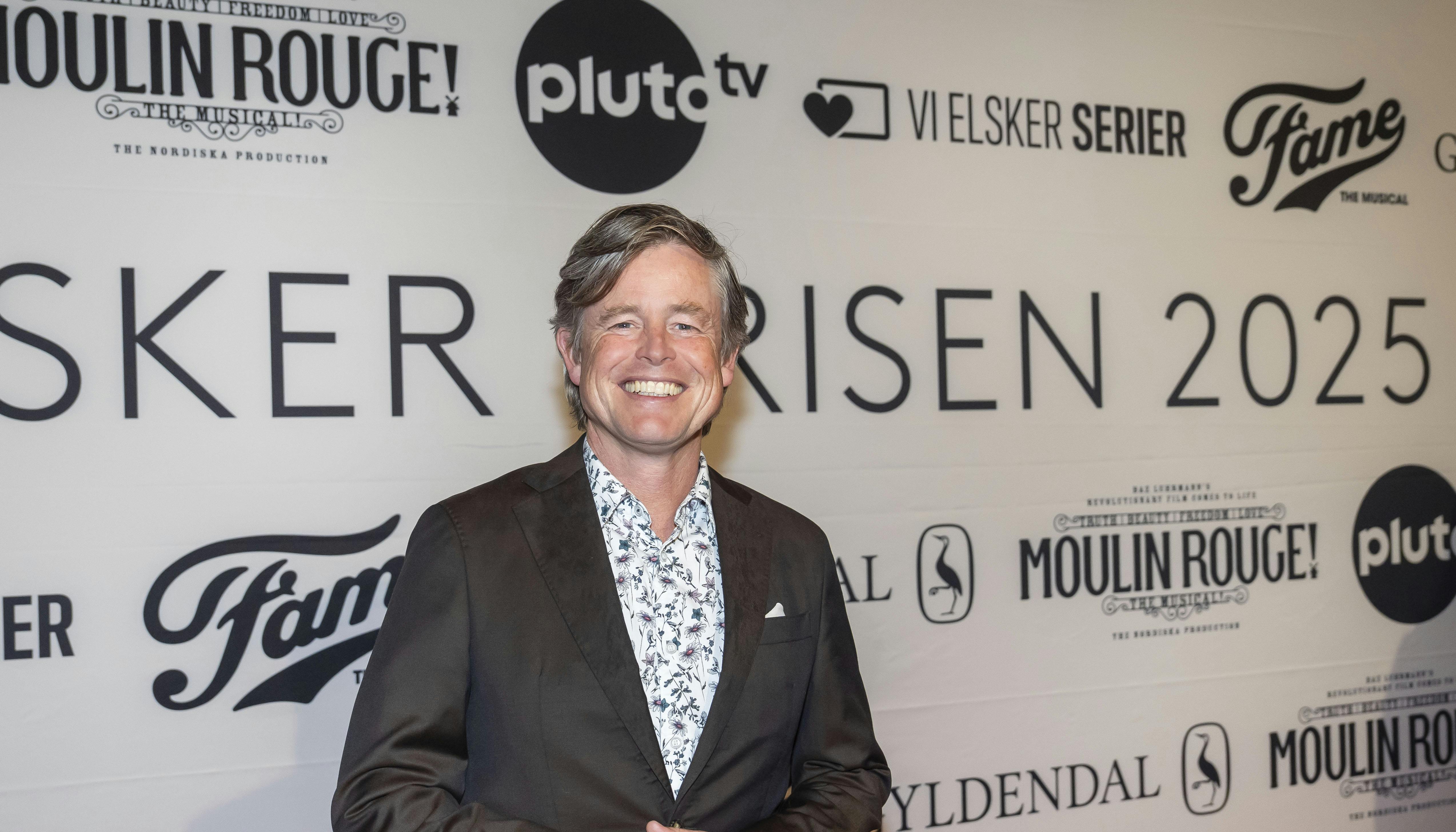 Caspar Phillipson på den røde løber ved 'Det Vi Elsker Prisen 2025'