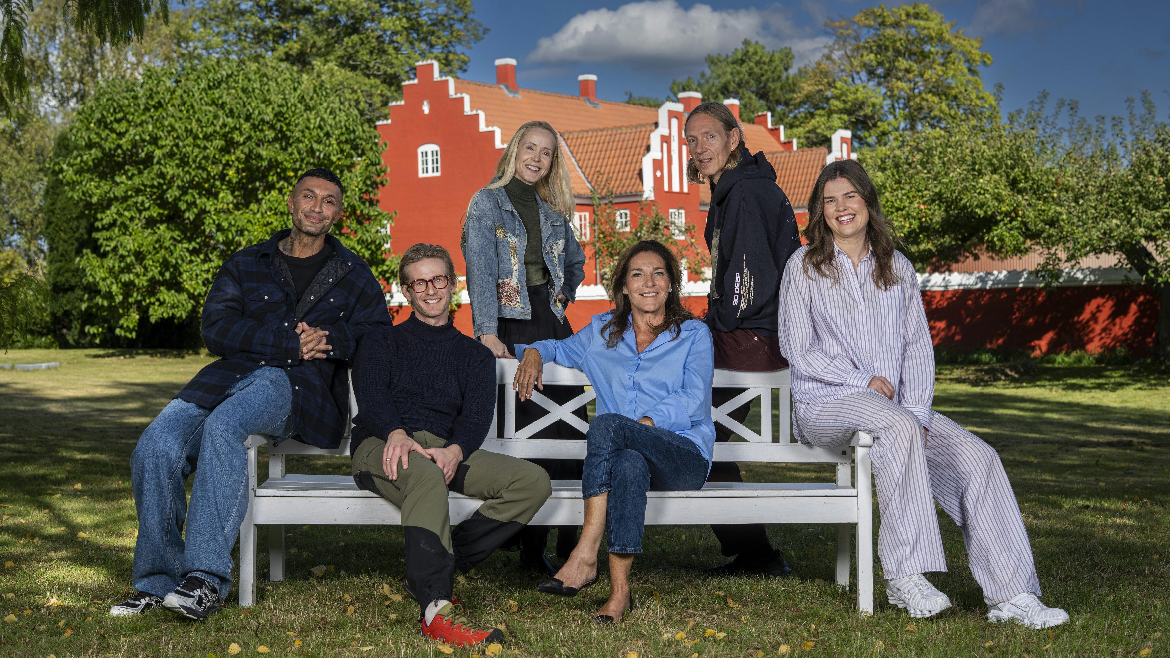 'Toppen af poppen' blev første gang sendt i 2011, men i sommeren 2024 løb programmet ind i hård kritik for at have et sexistisk arbejdsmiljø