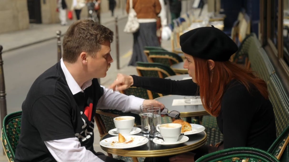 Otto Olrik og Amalie Klæstrup har en særlig snak, som ikke er kommet med i 'Gift ved første blik' – trods dens vigtighed