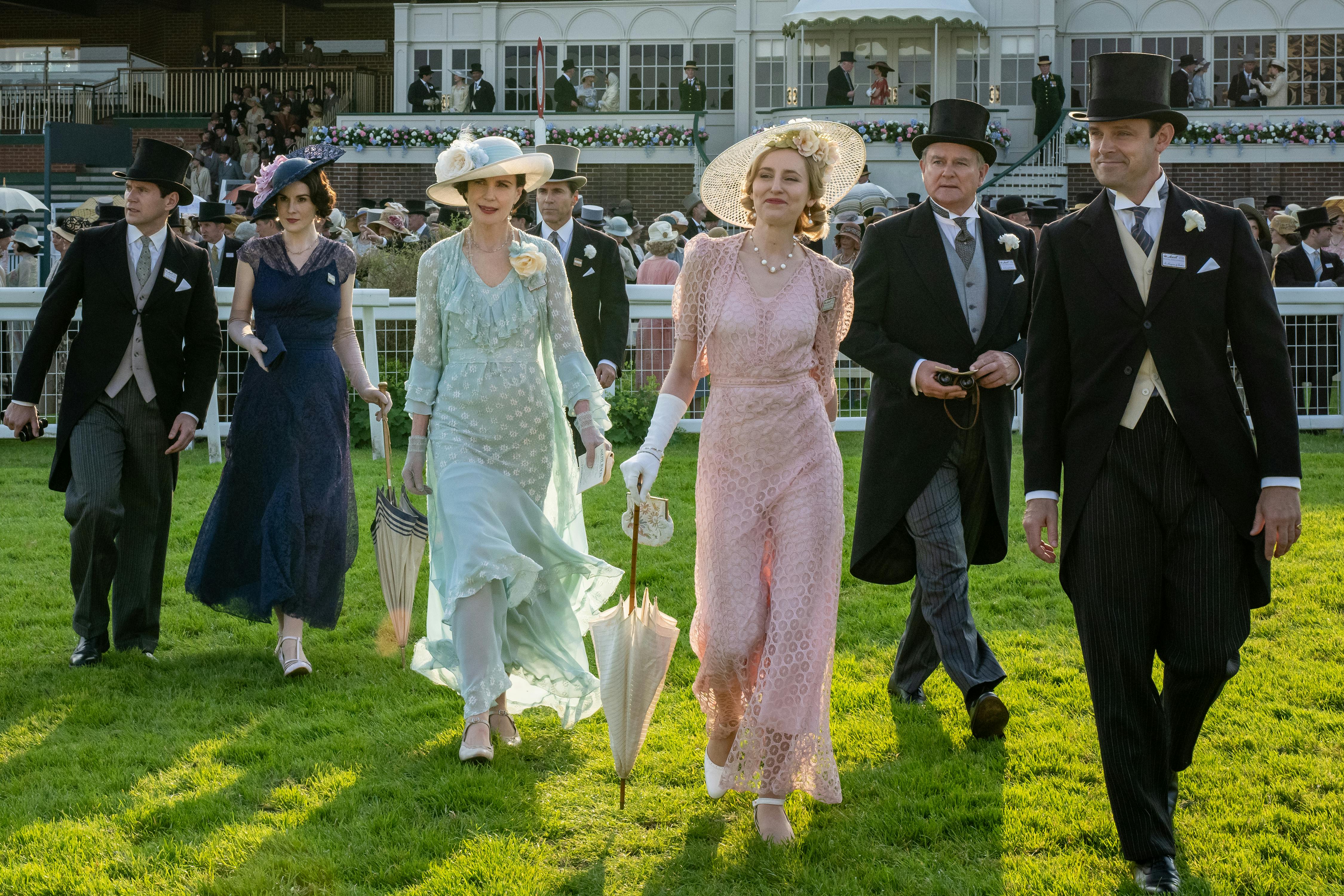 alan leech michelle dockery alessandro nivola elizabeth mcgovern laura carmichael hugh bonneville harry hadden-paton downton abbey den store finale anmeldelse