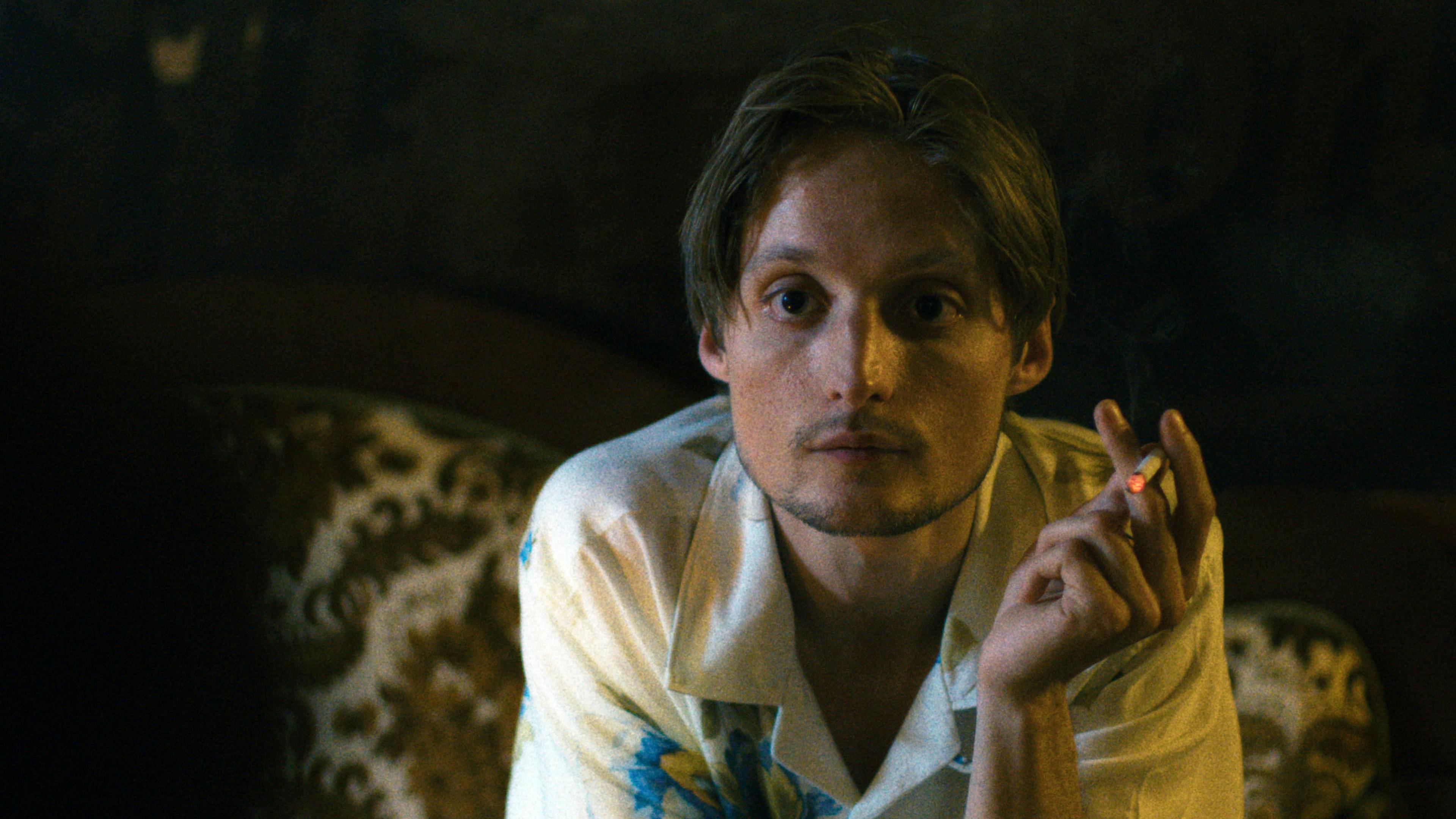 Christian (Rex Leonard) i 'Se gennem Aske'