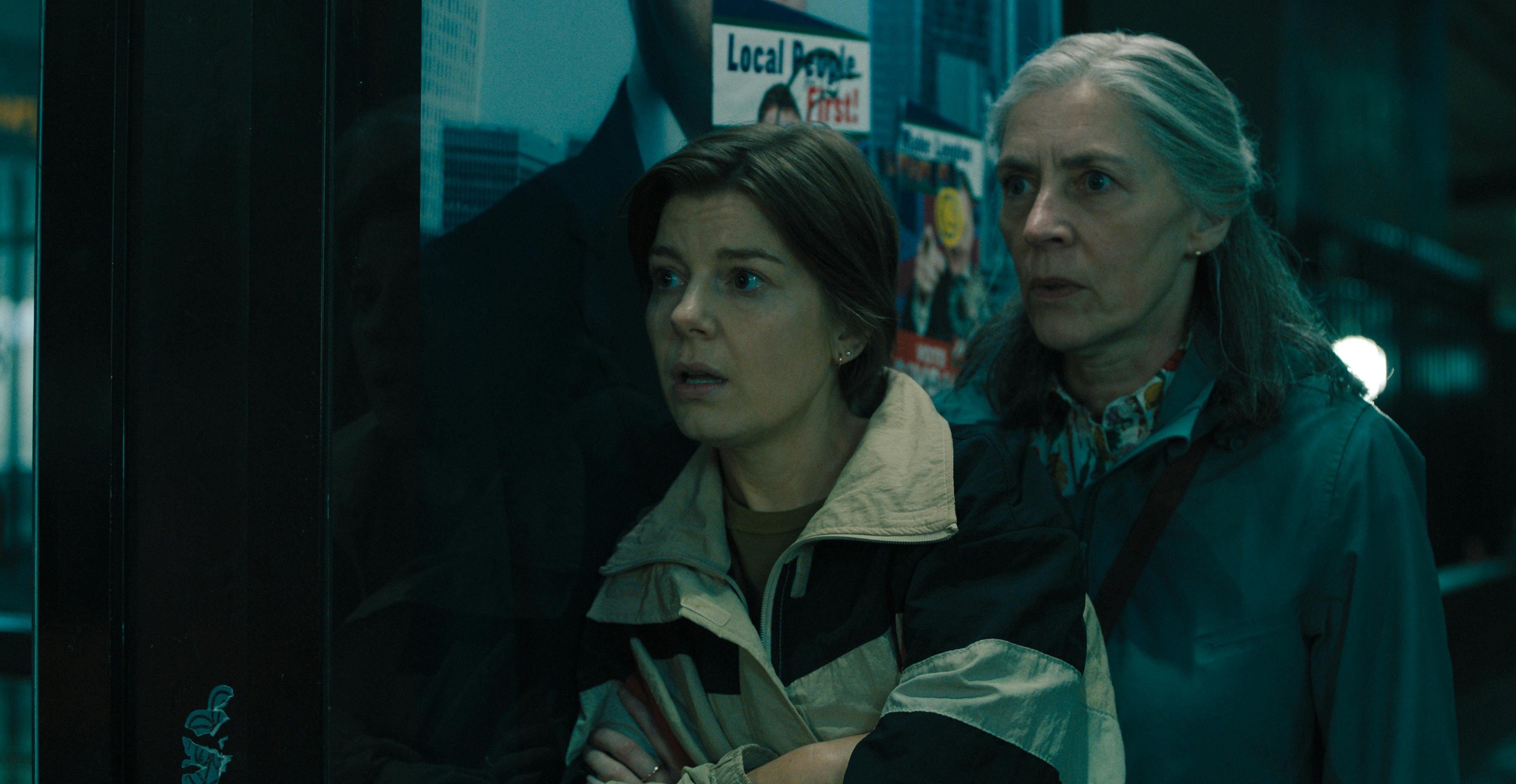 Aimee-Ffion Edwards and Saskia Reeves slow horses sæson 5 anmeldelse