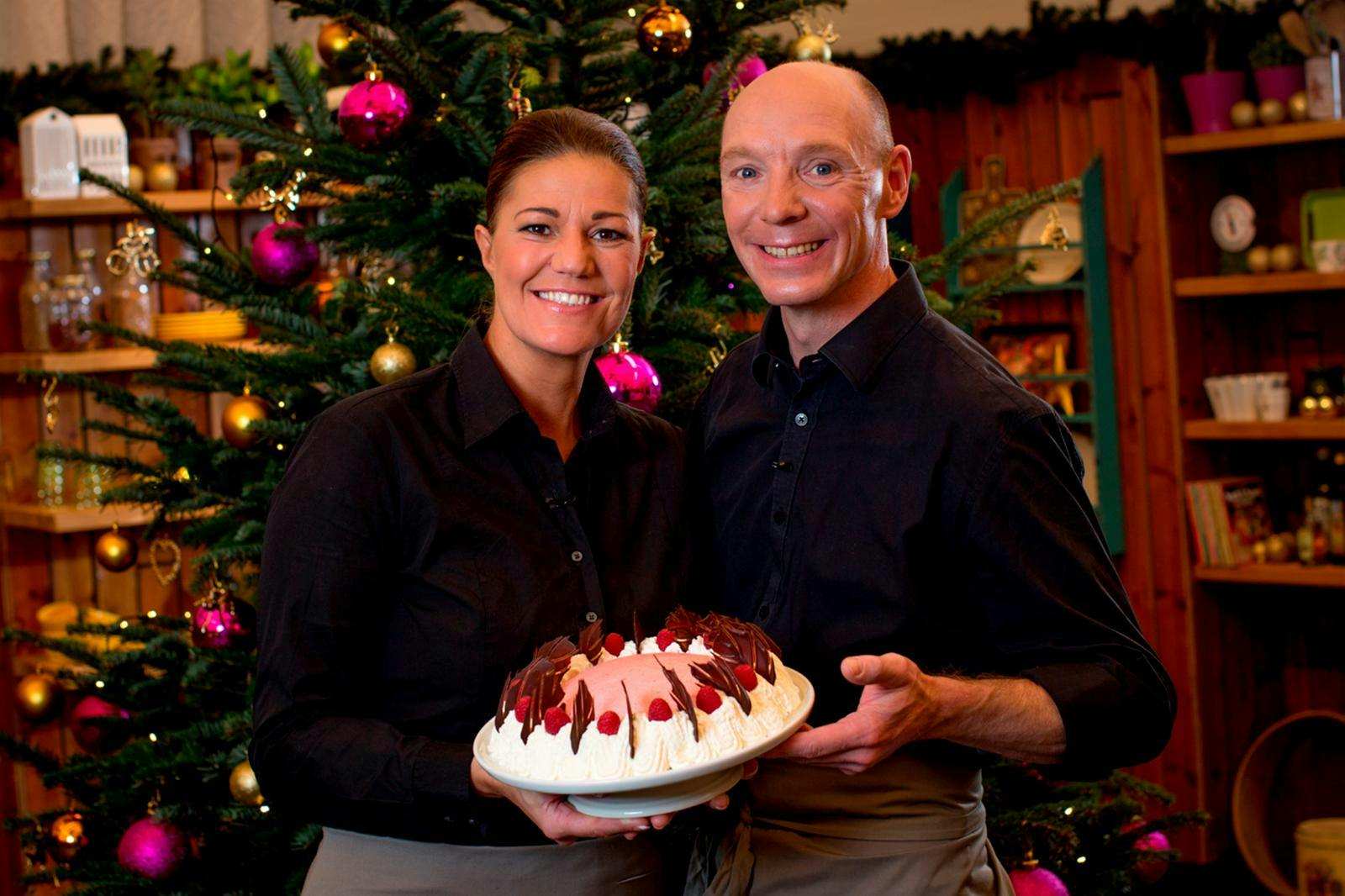 'Den store bagedyst'-dommerne Mette Blomsterberg og Jan Friis-Mikkelsen fik ørerne i maskinen, da de traf en "gammeldags" og meget upopulær beslutning