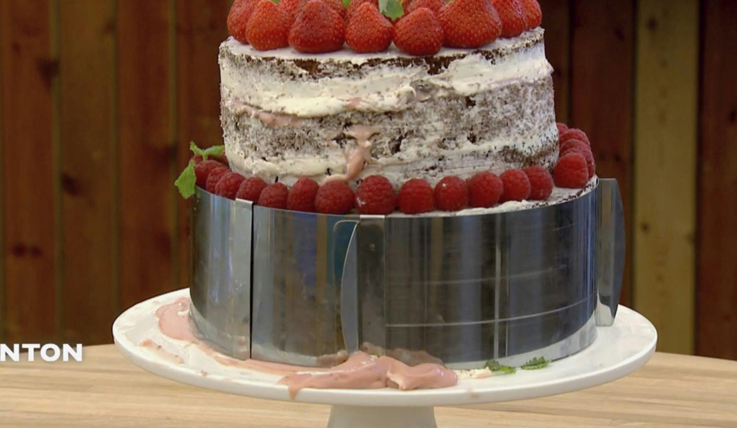 Ni lag er måske lige et lag for meget. Medmindre opgaven lyder på gengivelse af det skæve tårn i pisa