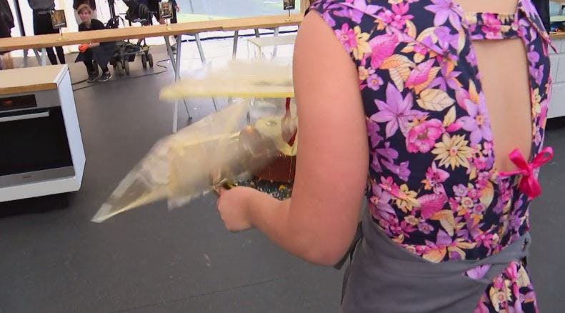 Kirstens isomalt-kasse gik i stykker og ødelagde hendes kage