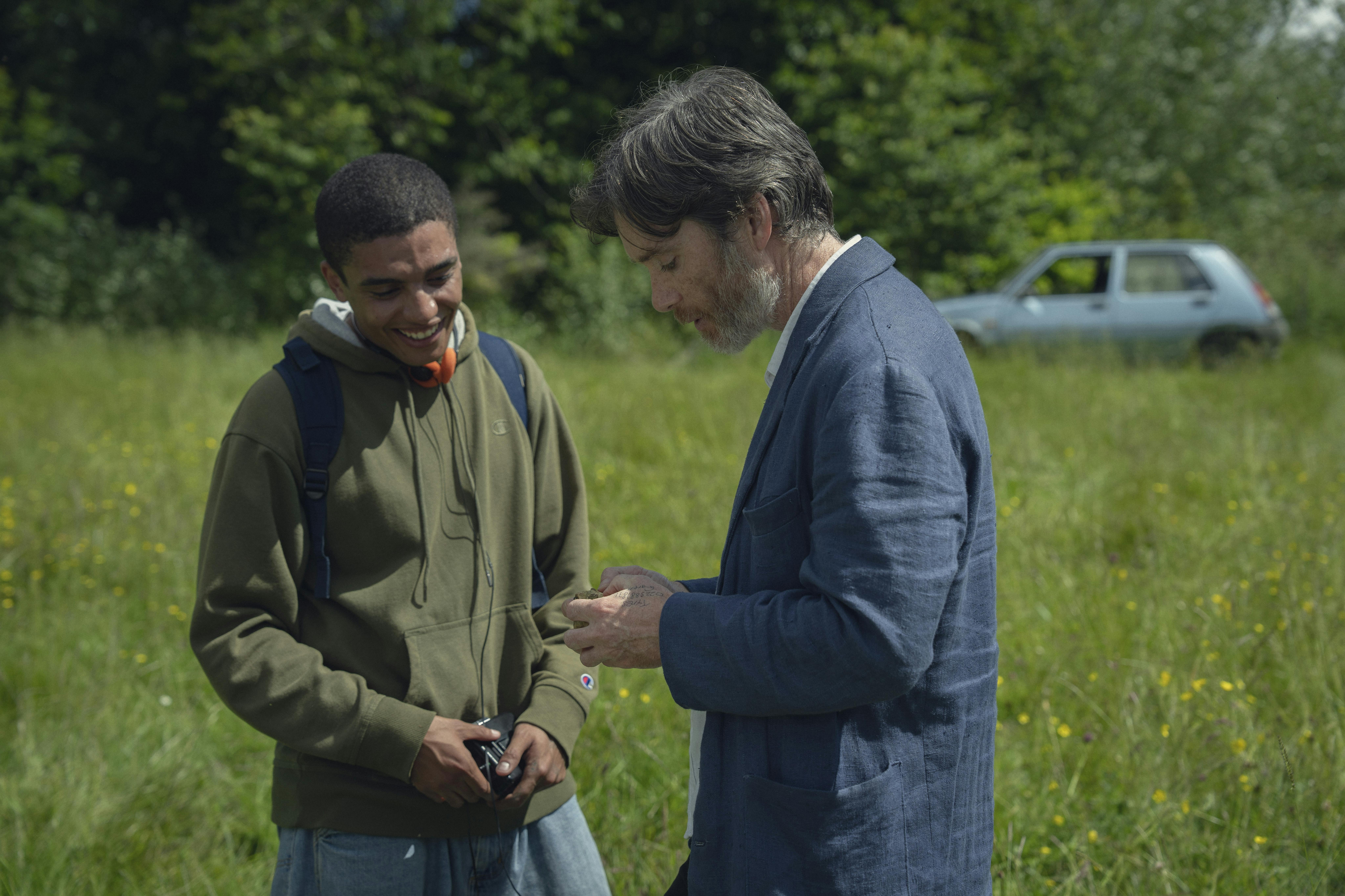 Jay Lycurgo as Shy, Cillian Murphy as Steve  anmeldelse