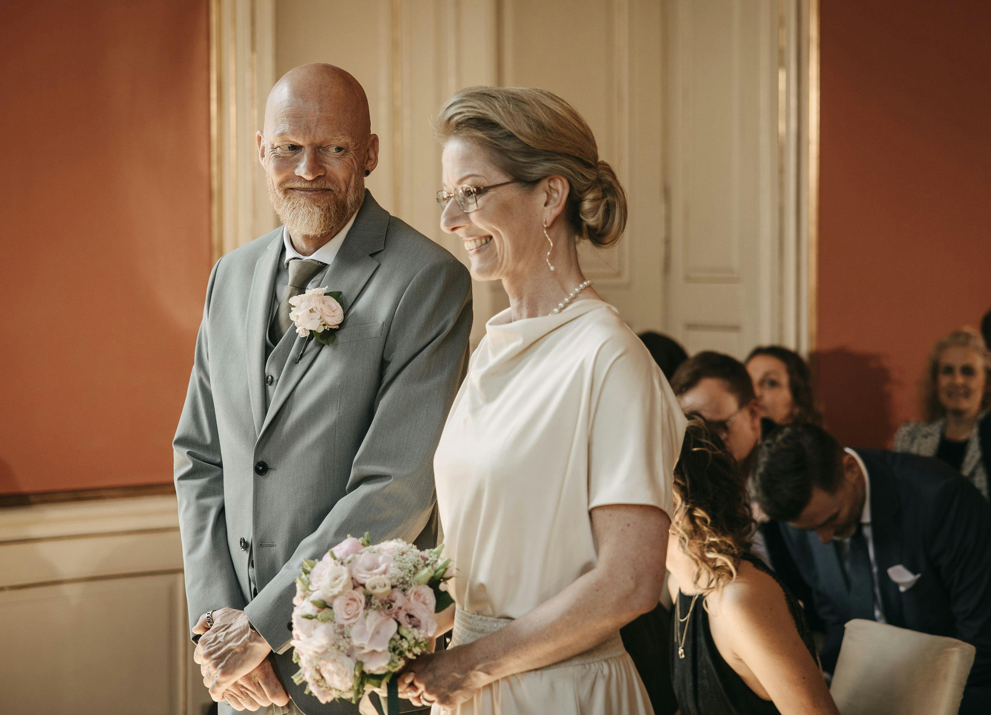 Lars og Lone blev viet af den tidligere deltager Anders i 'Gift ved første blik'