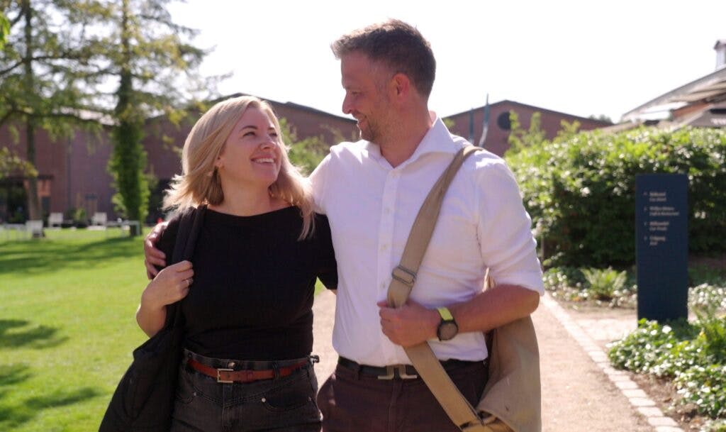 Lasse og Dorthe blev “gift og skilt på en solskinsdag”