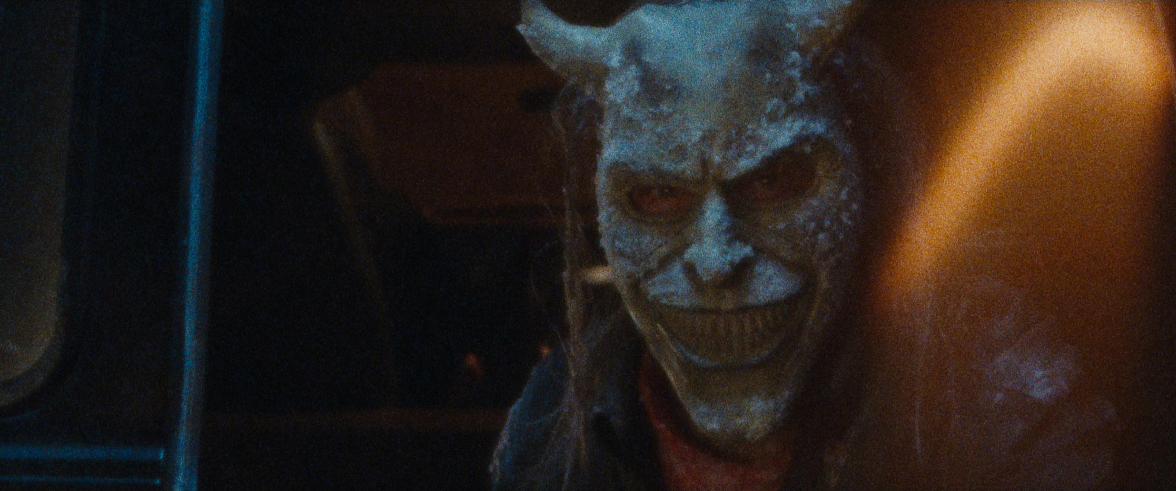 The Grabber (Ethan Hawke) in Black Phone 2 anmeldelse, directed by Scott Derrickson.