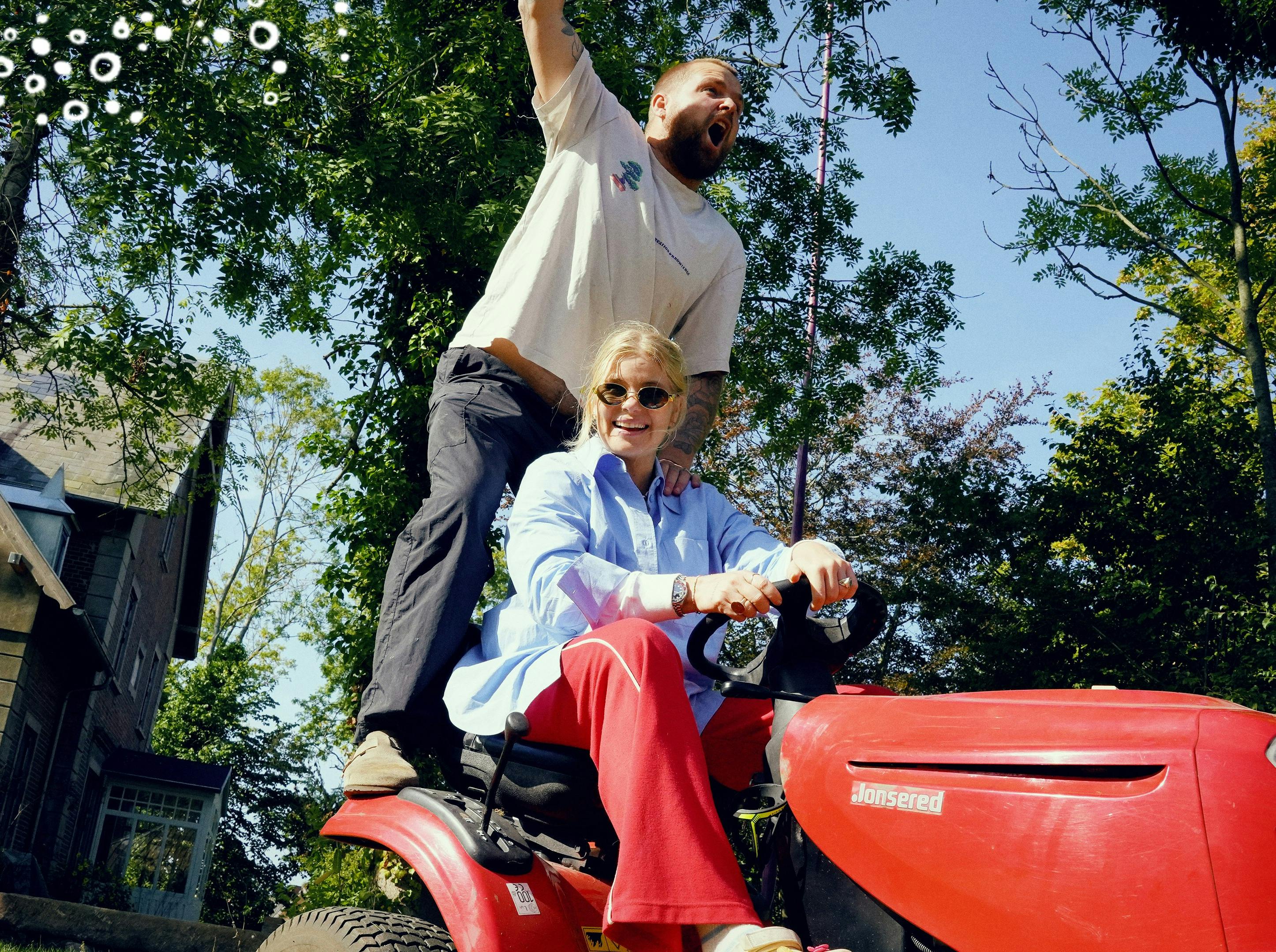 Til december kan vi se, hvordan det gik, da Sofie Linde og Joakim Ingversen tog på inspirationstur i det svenske inden selvbyg af sauna