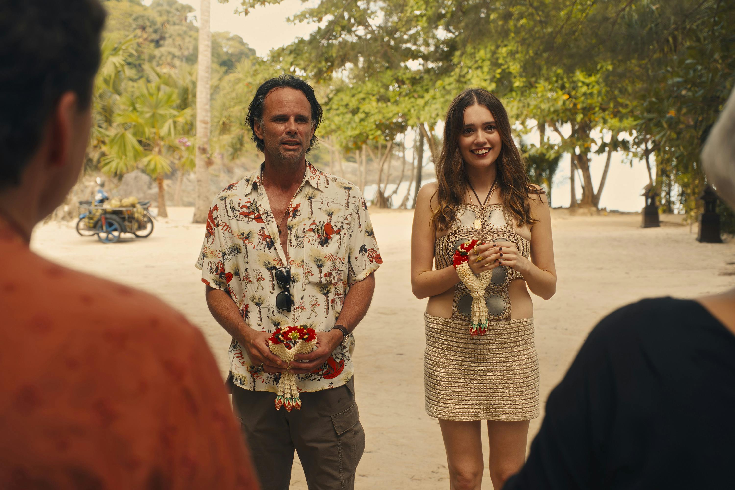 Walton Goggins og Aimee Lou Wood i 3. sæson af 'The White Lotus'