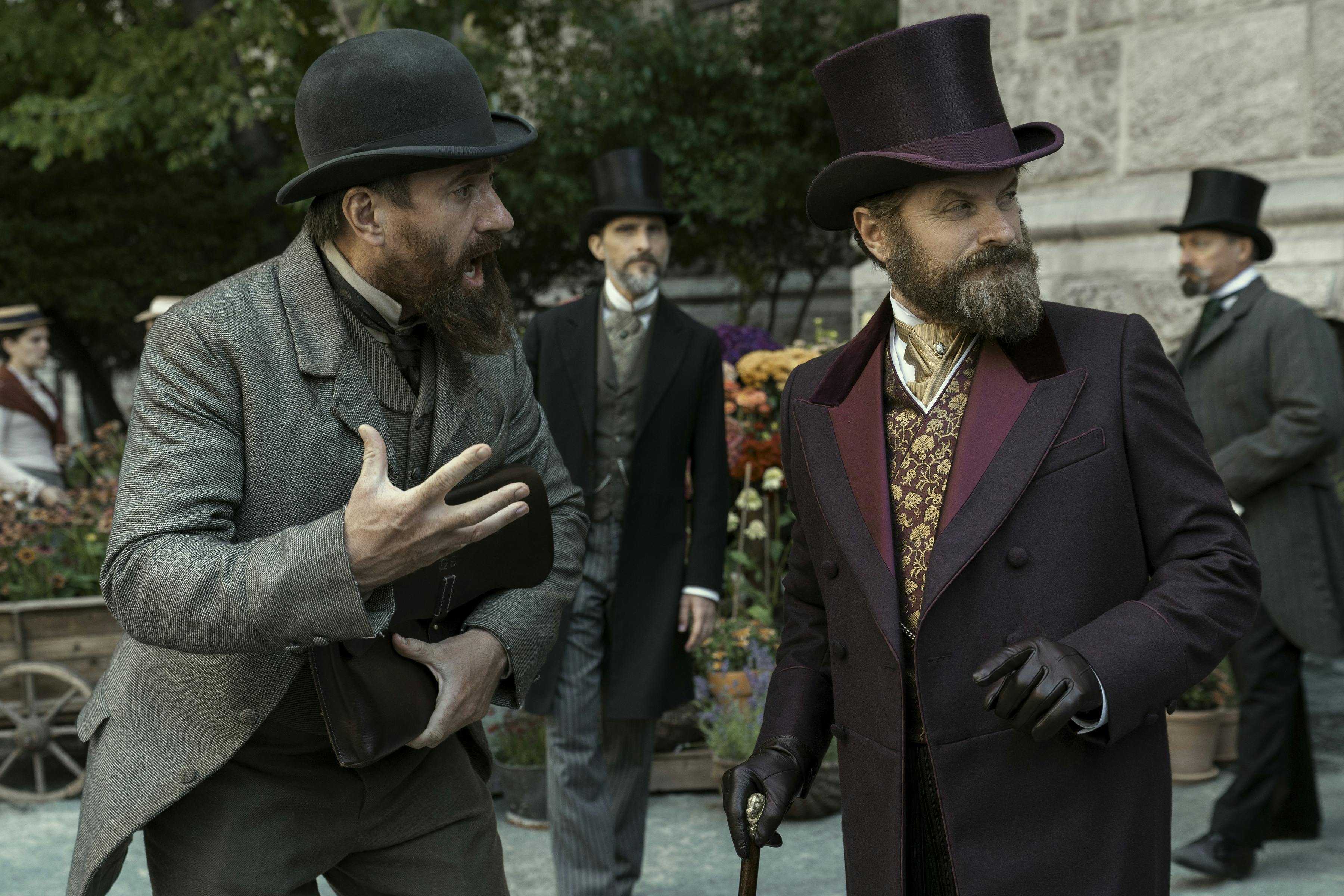 Death by Lightning anmeldelse. (L to R) Matthew Macfadyen as Charles Guiteau, Shea Whigham as Roscoe Conkling in episode 101 of Death by Lightning. Cr. Larry Horricks/Netflix © 2025