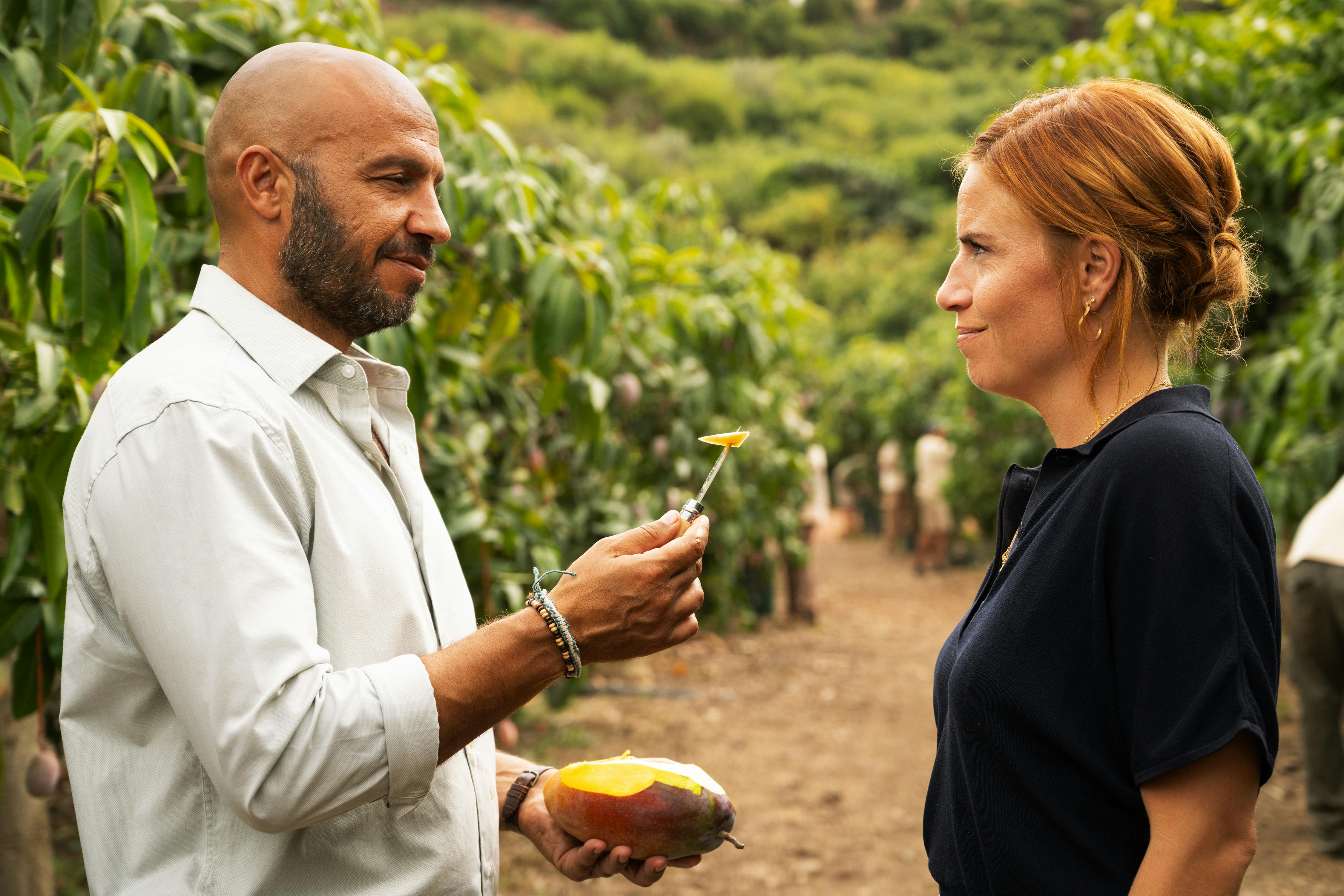 Dar Salim og Josephine Park i 'Mango' 