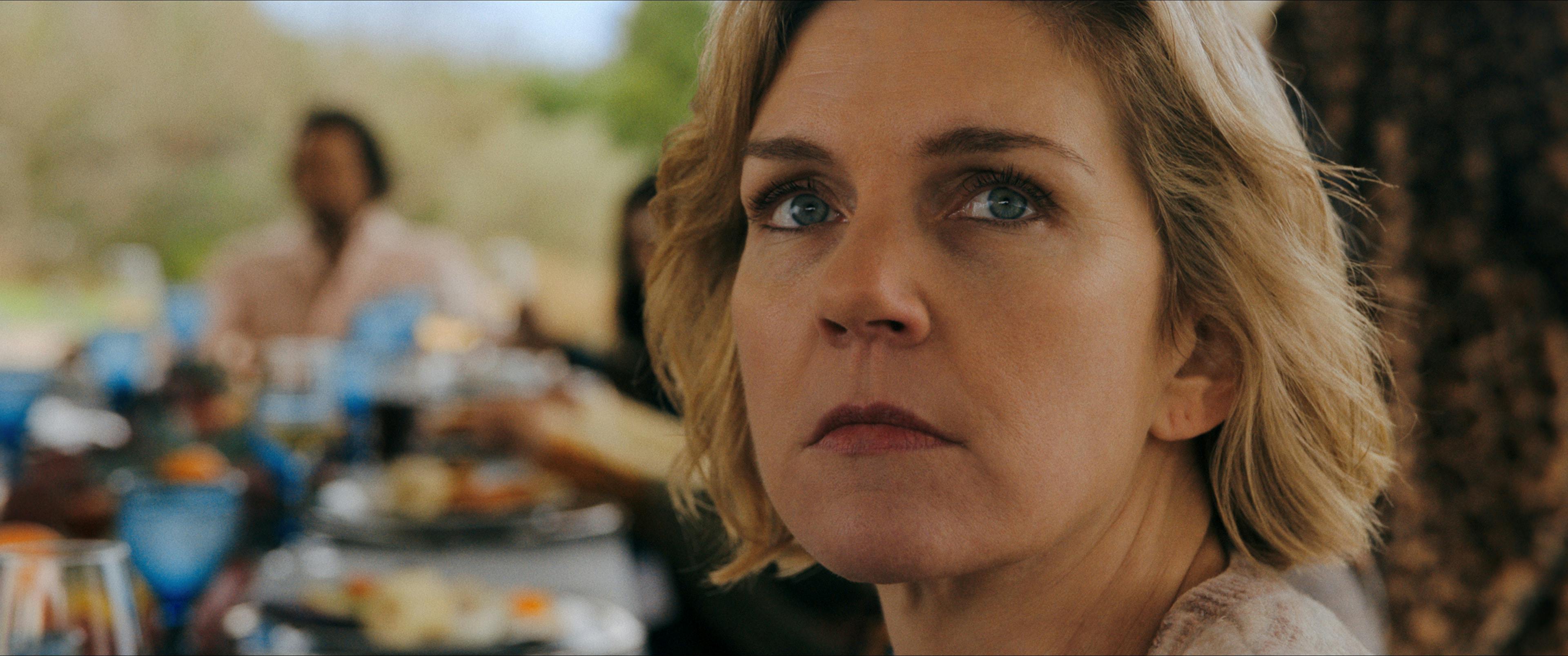 Anmeldelse af 'Pluribus' på Apple TV+