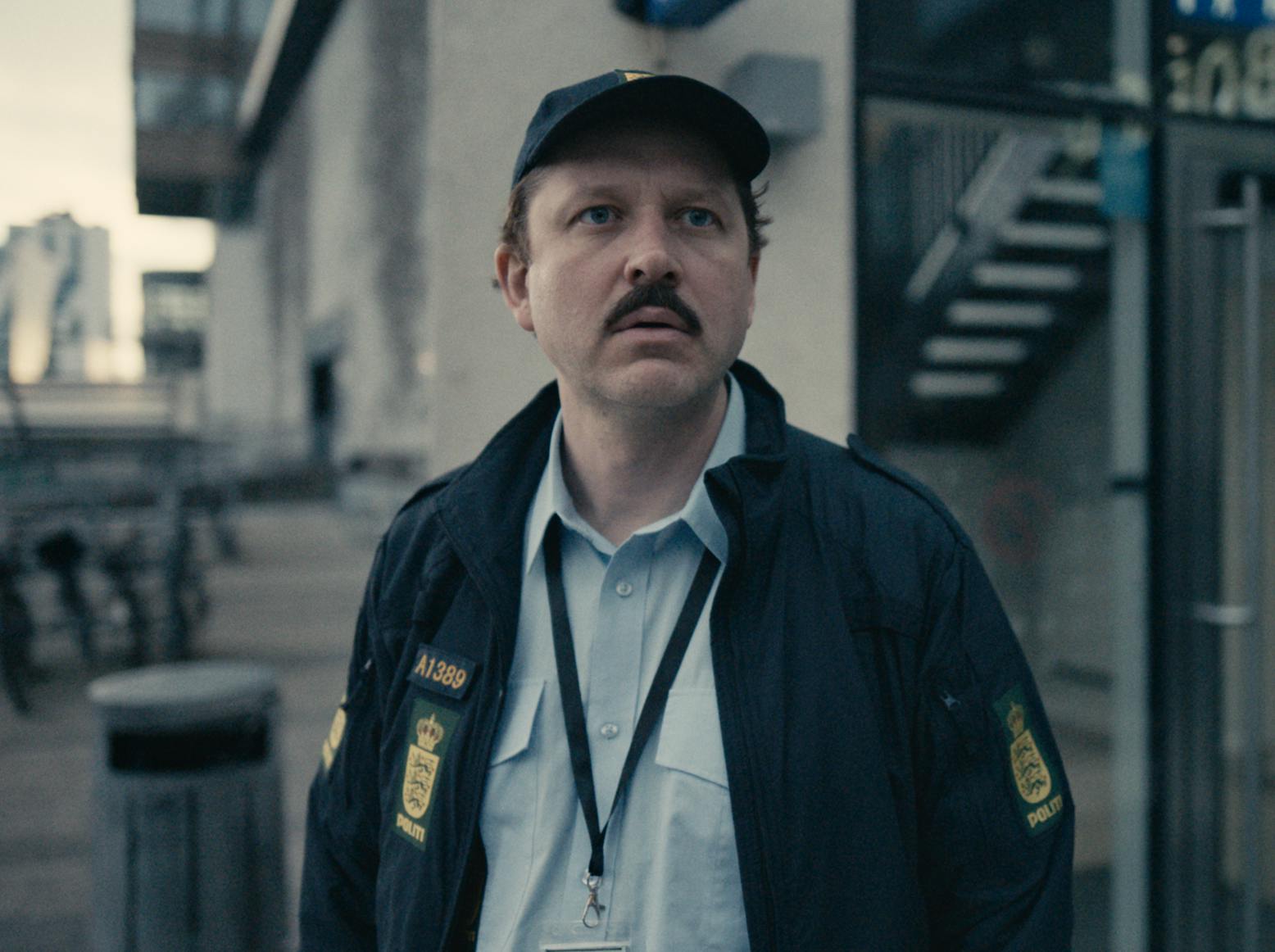 Martin Høgsted er aktuel i den nye TV 2-komedieserie 'Grænseløs'