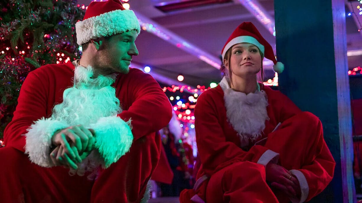 Fra romantiske dramaer til hylende komedier – disse 7 film og serier kan du glæde dig til i december!