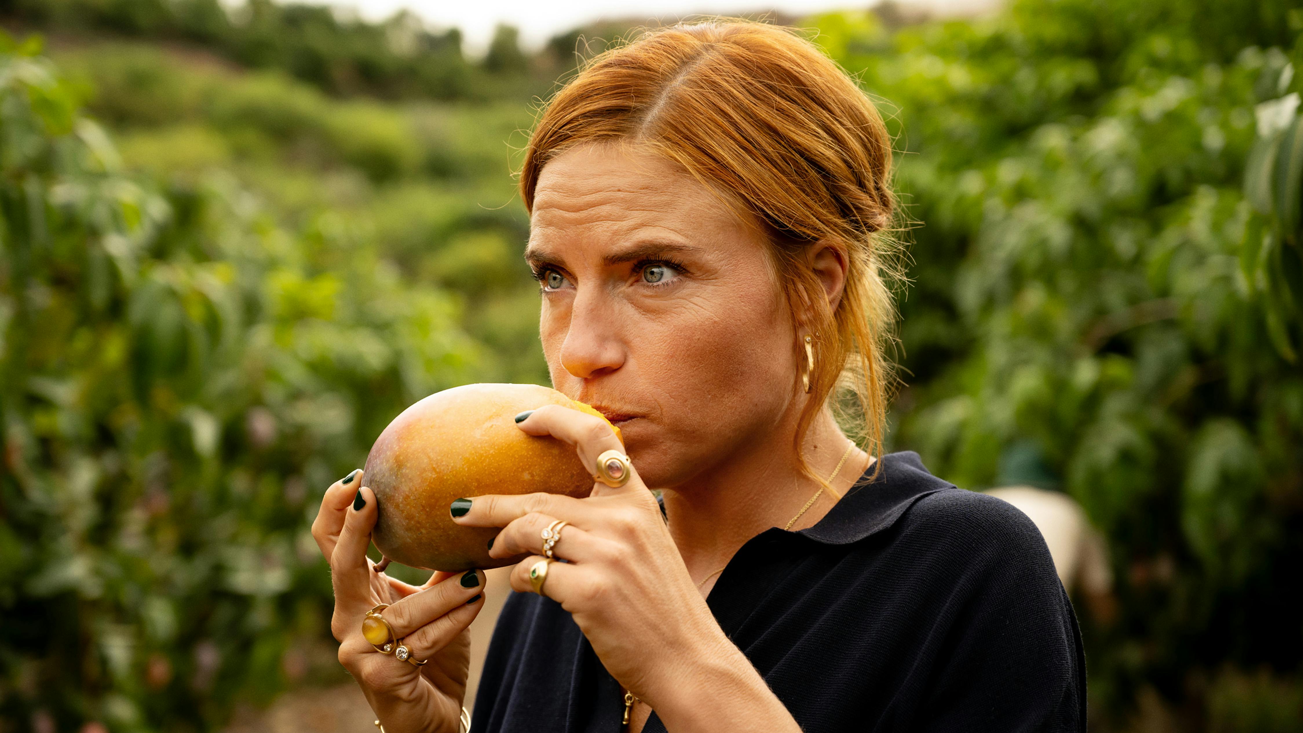 Josephine Park som Lærke i 'Mango'