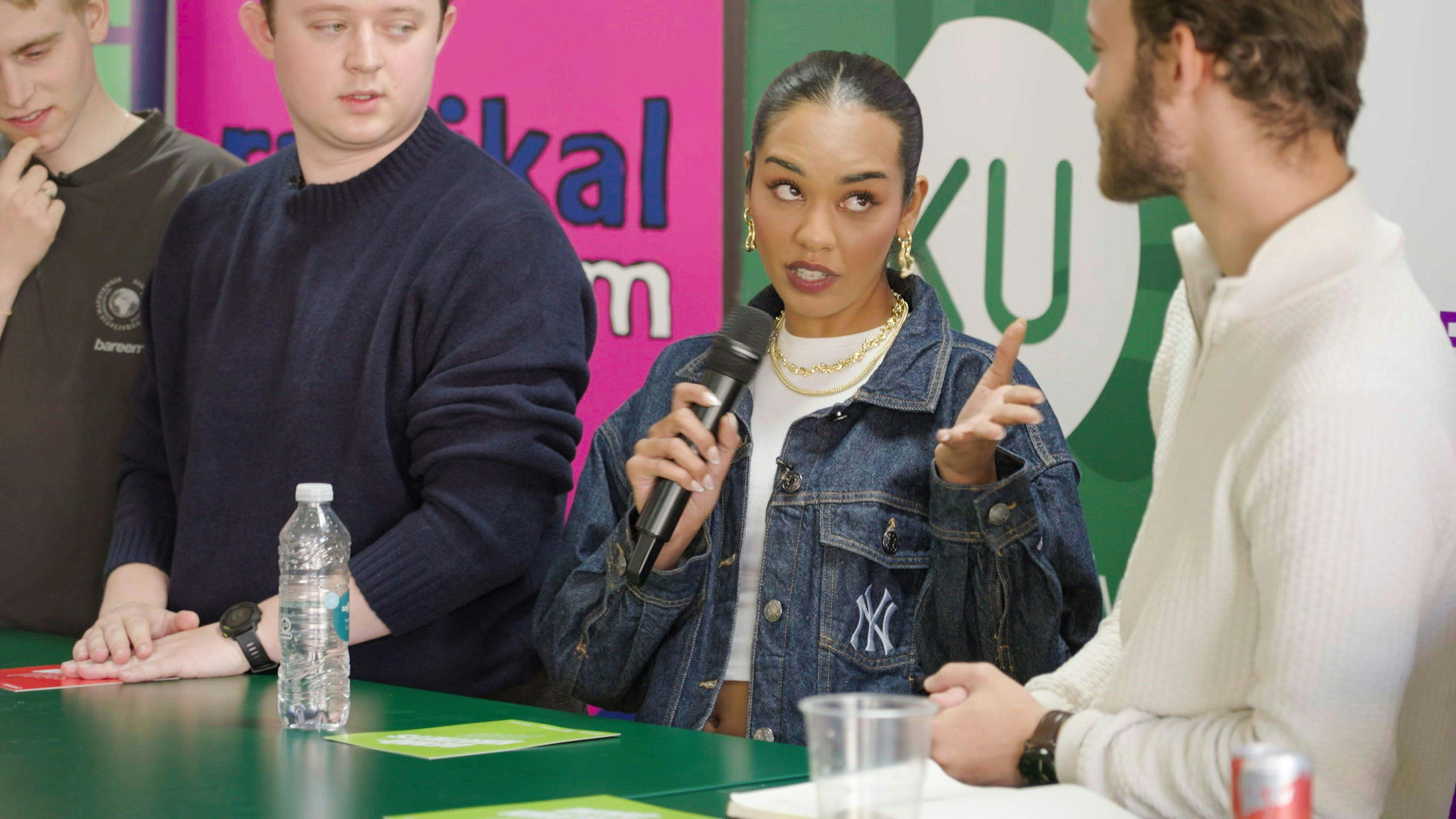 'Laila unlocker demokratiet' på DR