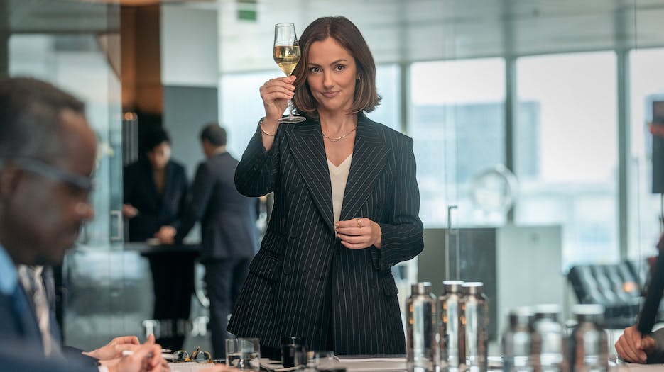 Minka Kelly som Sydney Price i 'Champagne Problems'