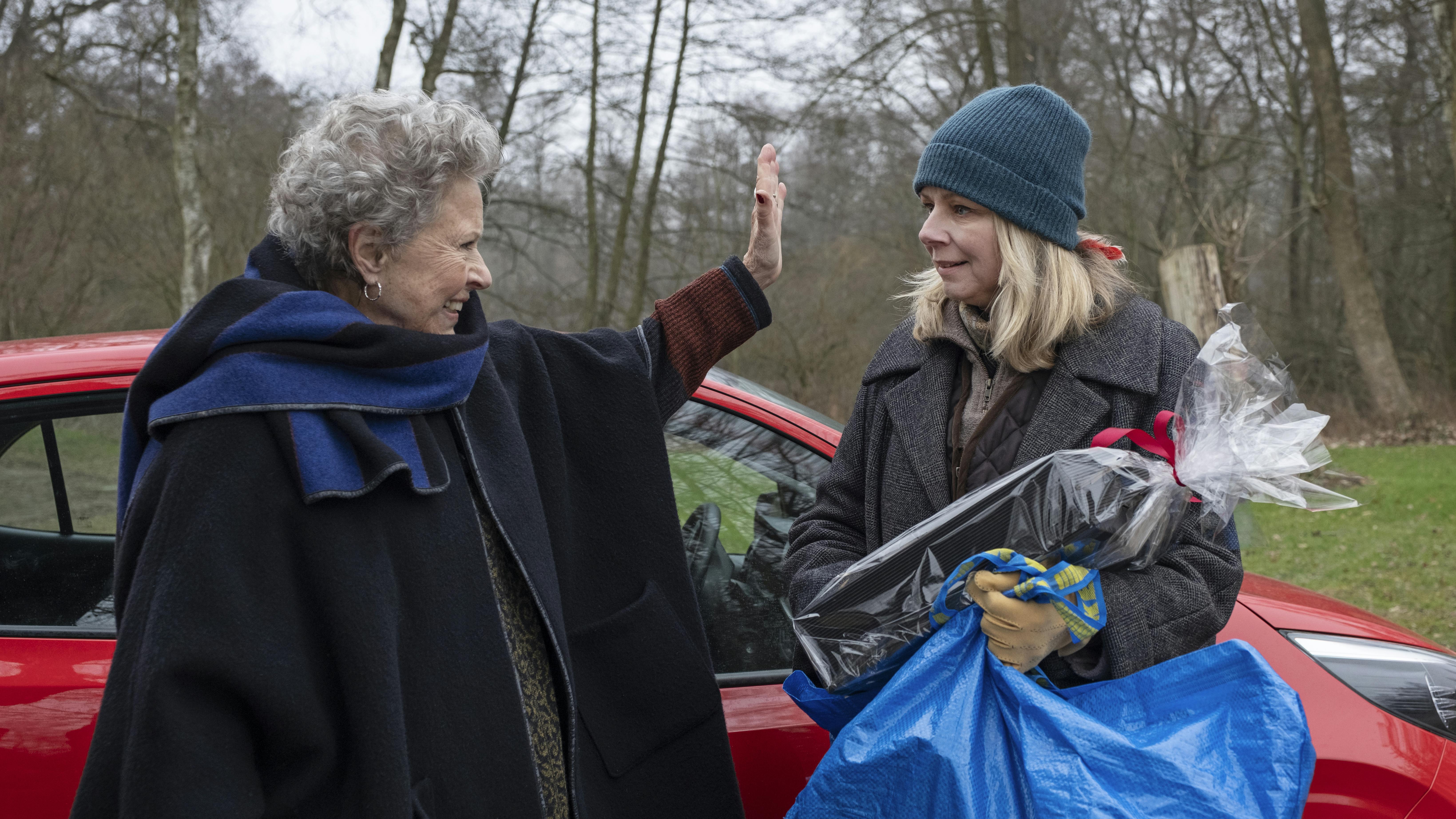 Birthe Neumann og Lene Maria Christensen i 'Ingen kære mor'