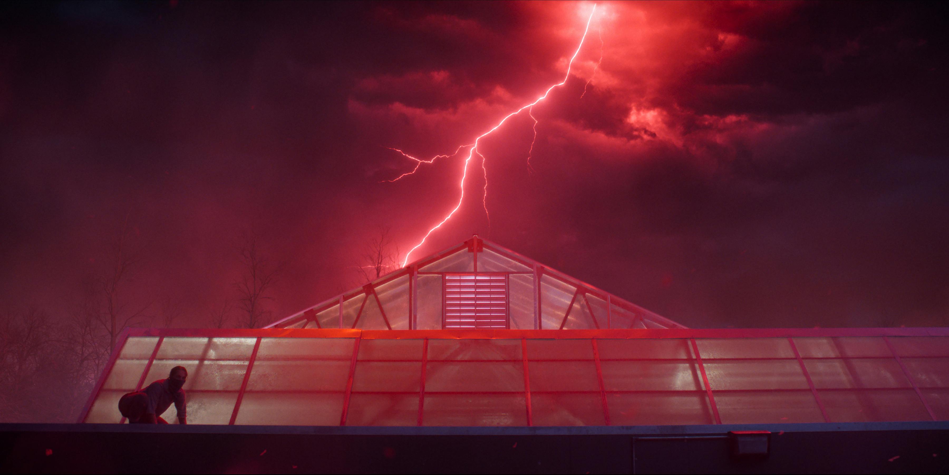 STRANGER THINGS: SEASON 5 anmeldelse. Millie Bobby Brown as Eleven in Stranger Things: Season 5. Cr. COURTESY OF NETFLIX © 2025