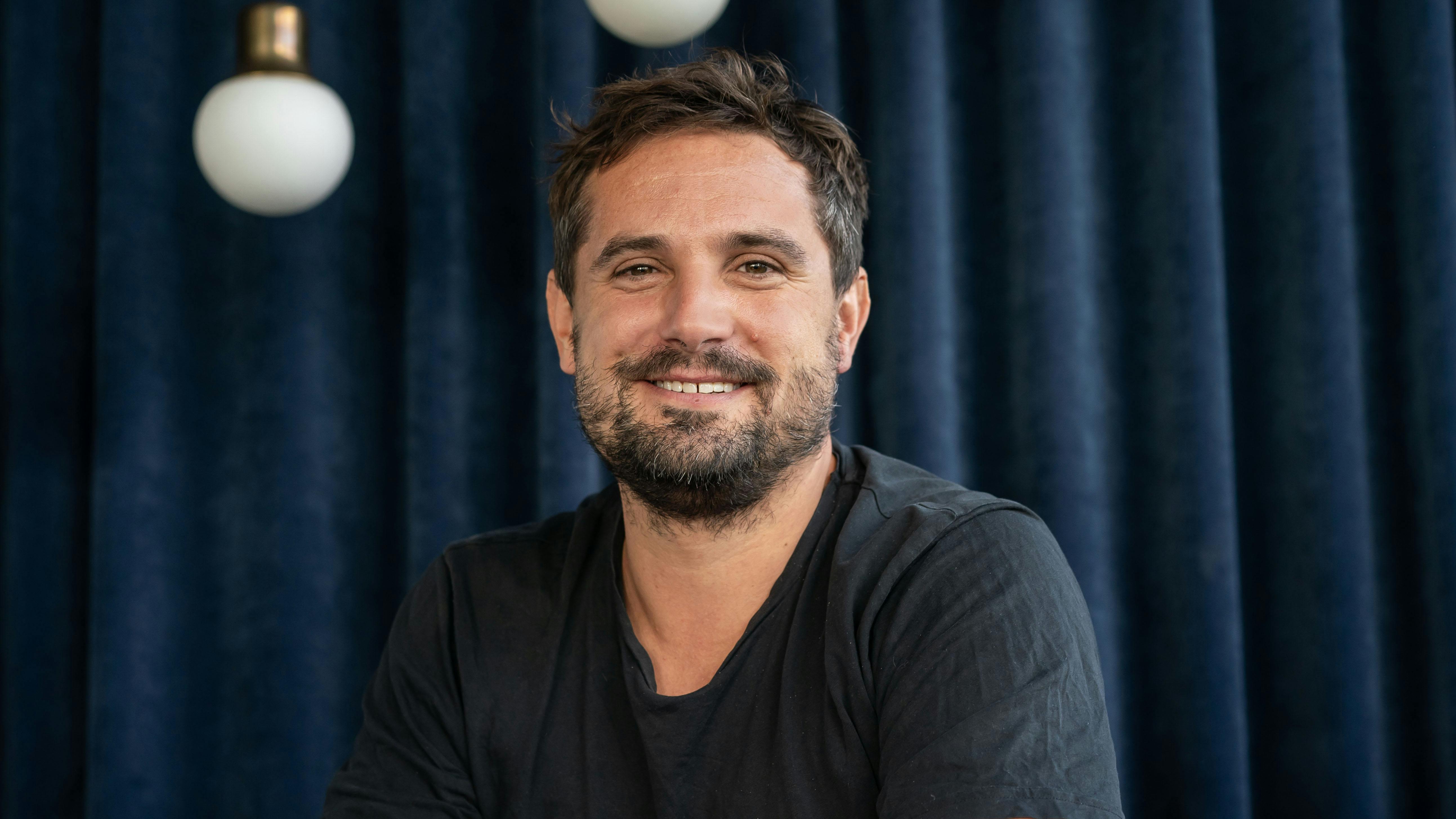 Skuespiller og instruktør Christian Tafdrup deler de bøger, han vender tilbage til igen og igen – og fortæller, hvorfor netop de har været med til at forme ham