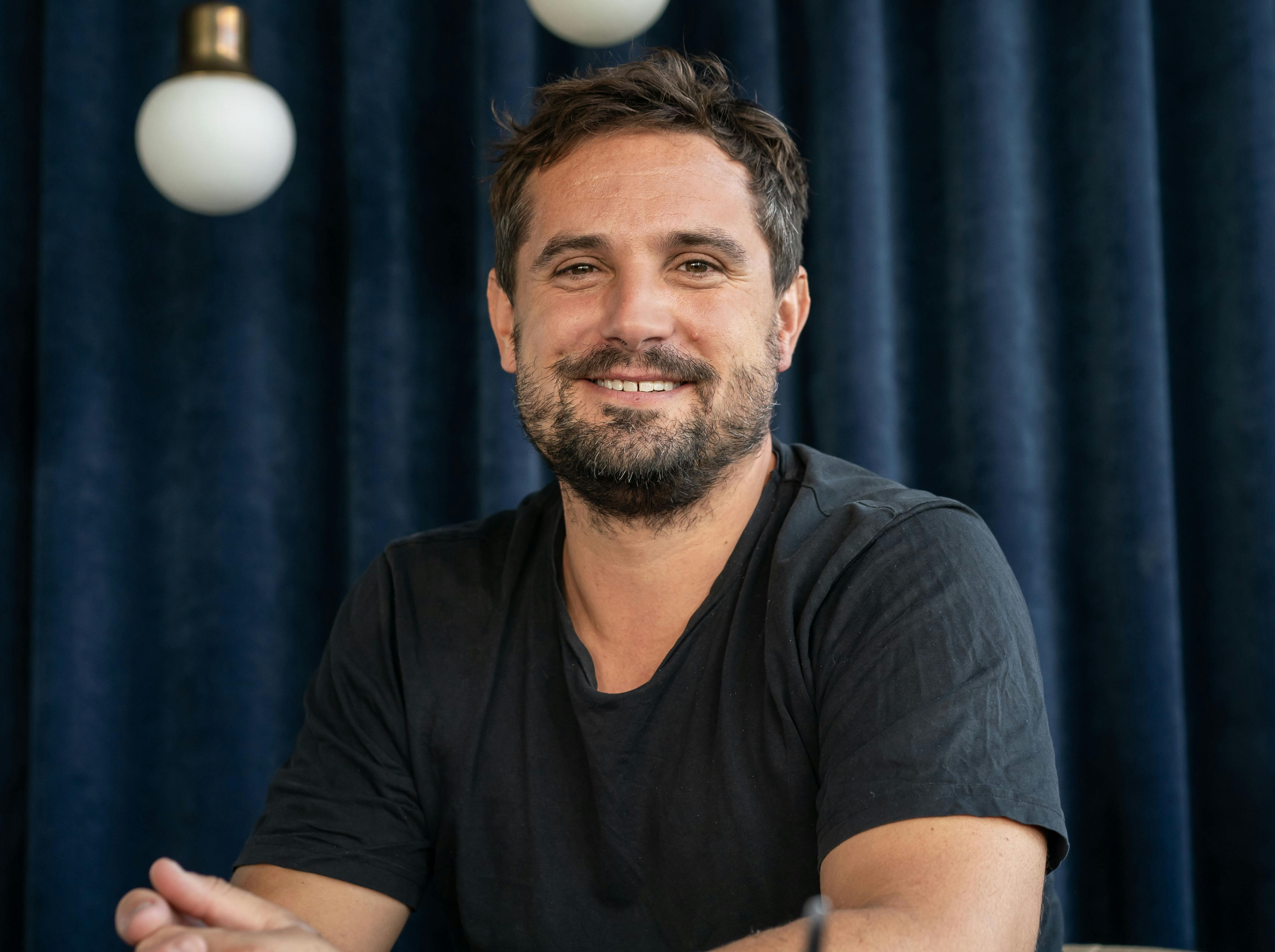 Skuespiller og instruktør Christian Tafdrup deler de bøger, han vender tilbage til igen og igen – og fortæller, hvorfor netop de har været med til at forme ham