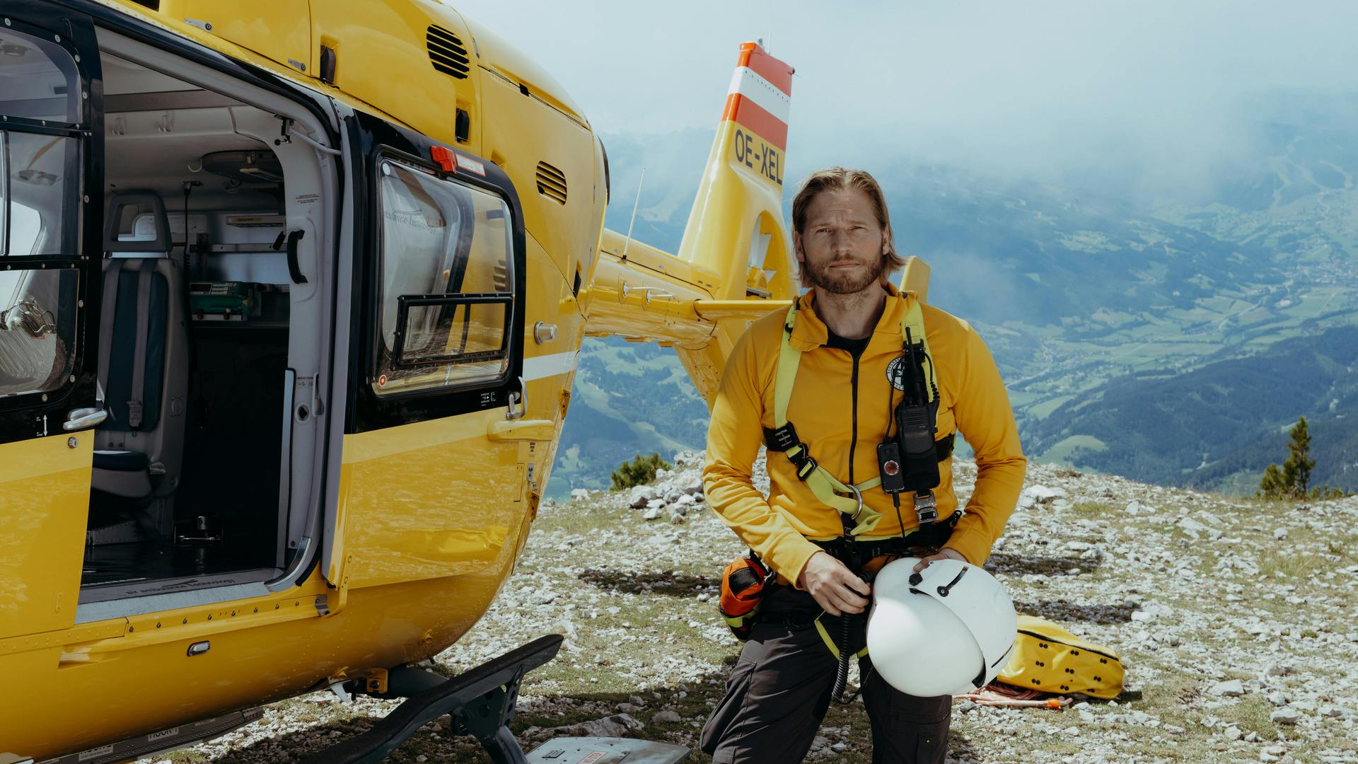 Bergretter Markus Kofler (Sebastian Ströbel) ist bereit für neue Einsätze.