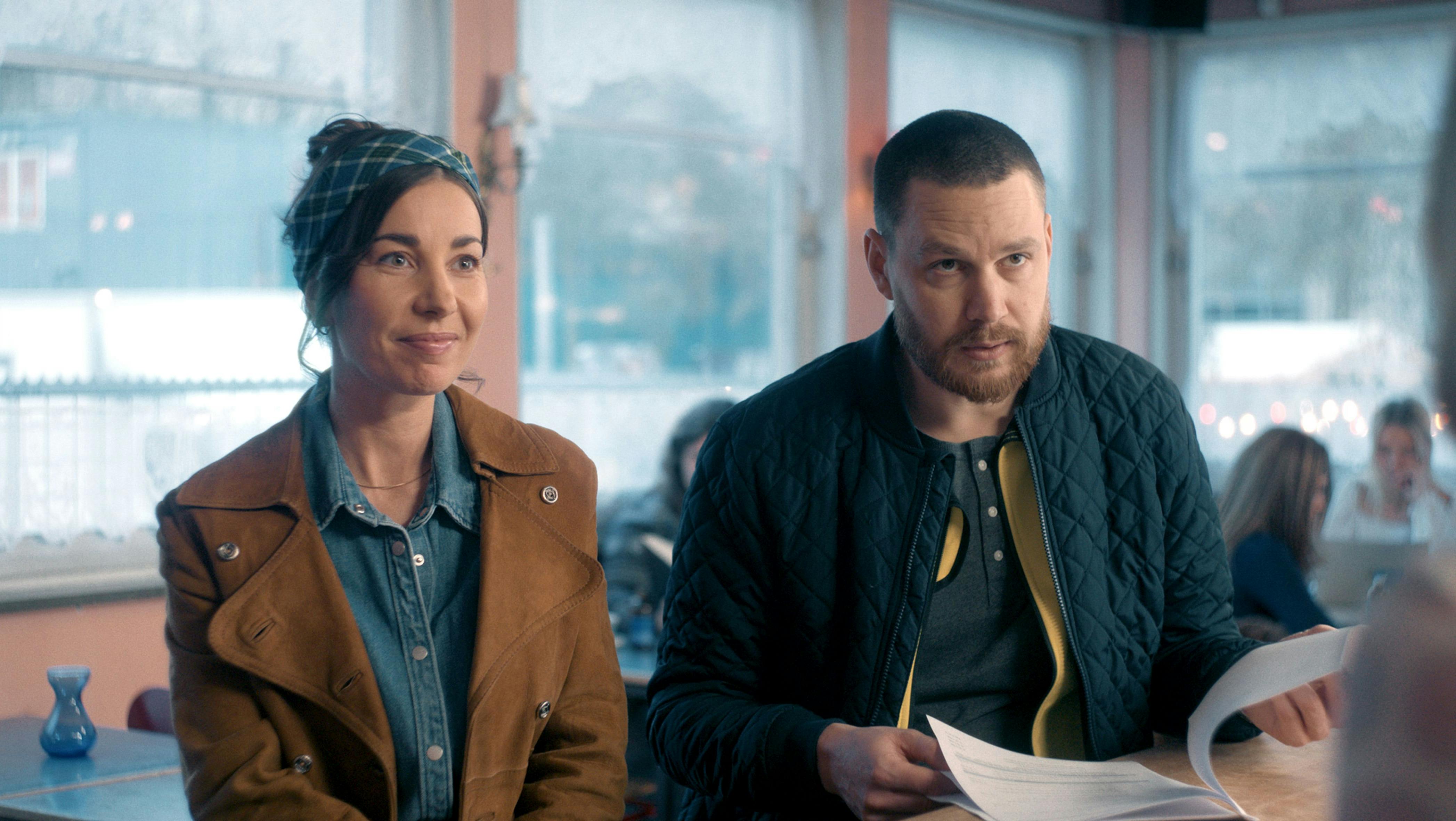 Julie Rudbæk og Jesper Zuschlag bag enhver mand sæson 2 anmeldelse