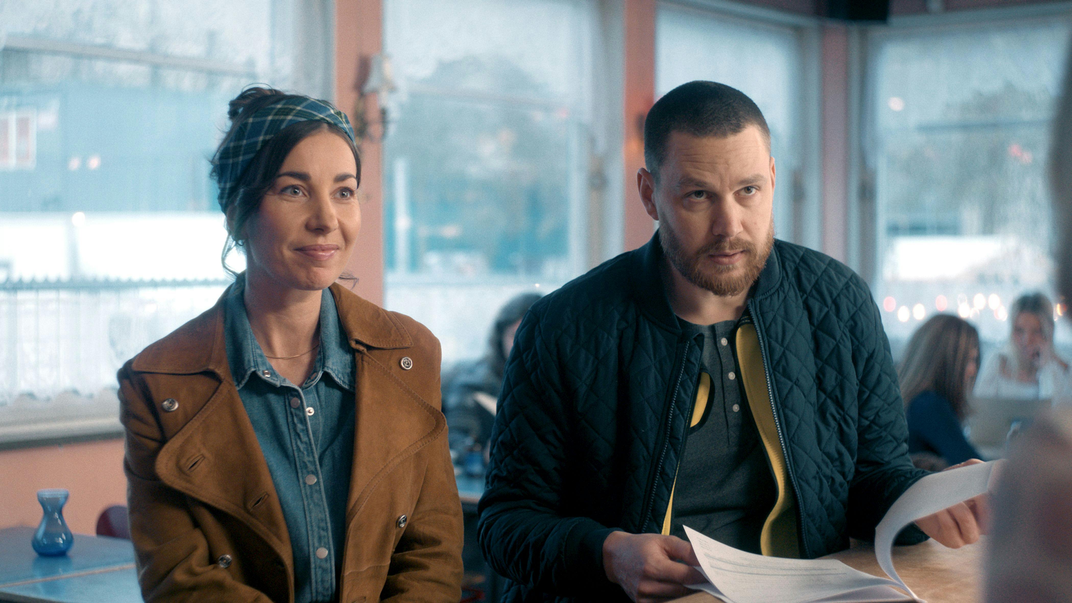 Julie Rudbæk og Jesper Zuschlag bag enhver mand sæson 2 anmeldelse