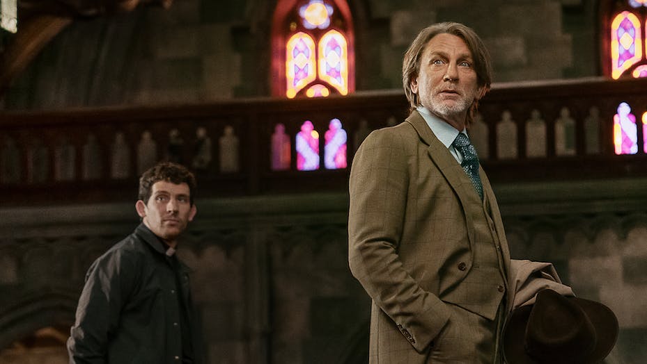 Anmeldelse af 'Wake Up Dead Man: A Knives Out Mystery' på Netflix