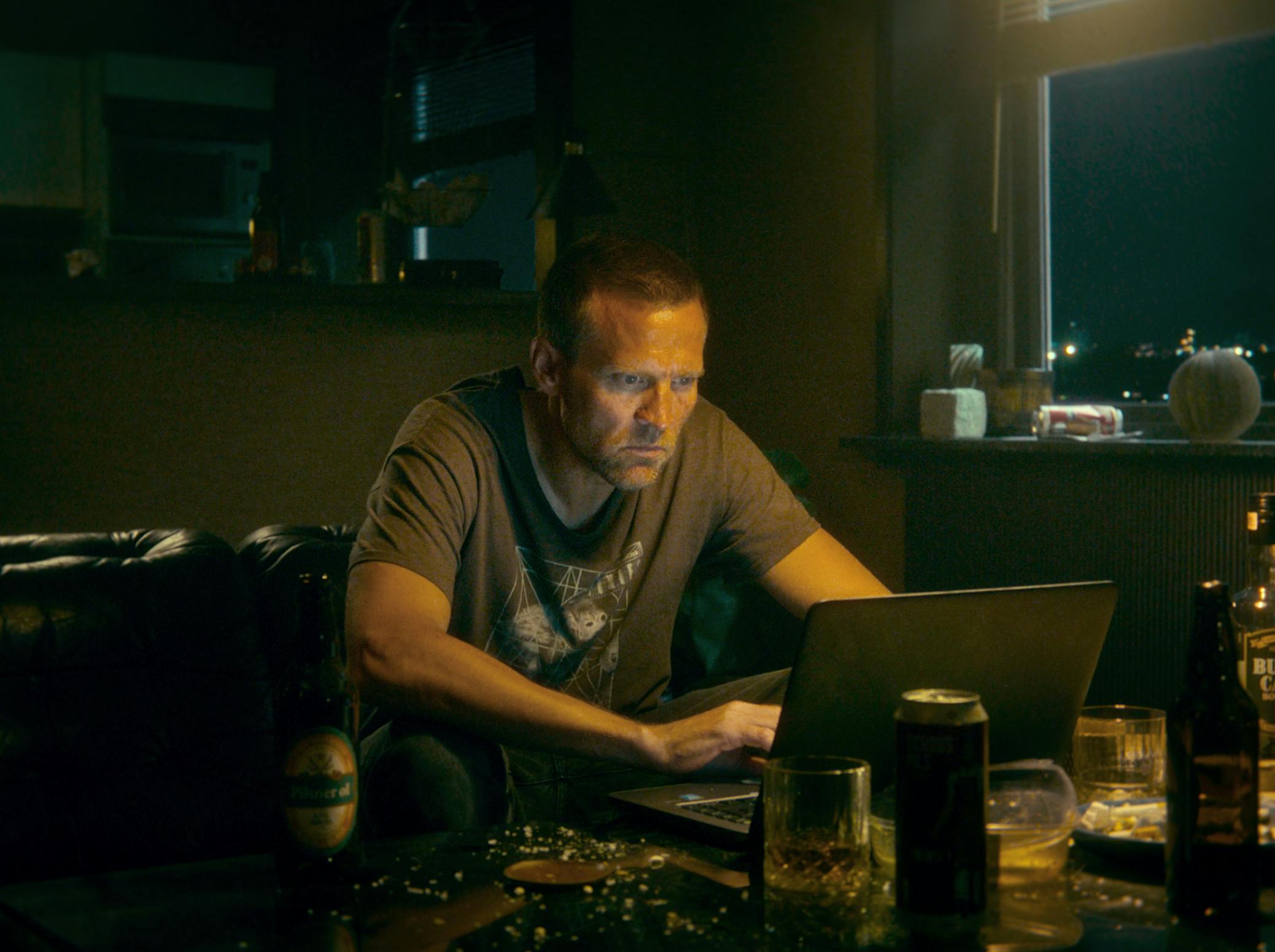 Harry Hole. Tobias Santelmann as Harry Hole in Harry Hole. Cr. Courtesy of Netflix © 2024