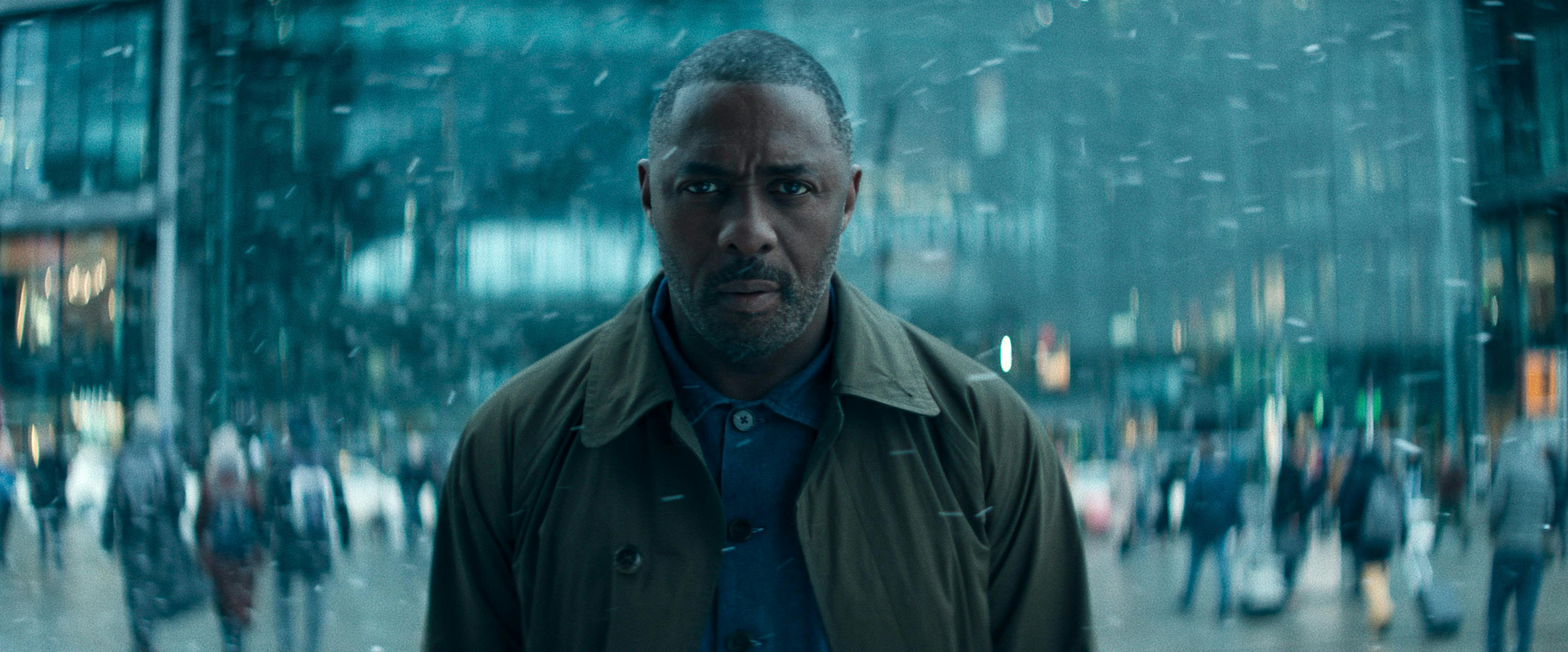 Idris Elba i 'Hijack'